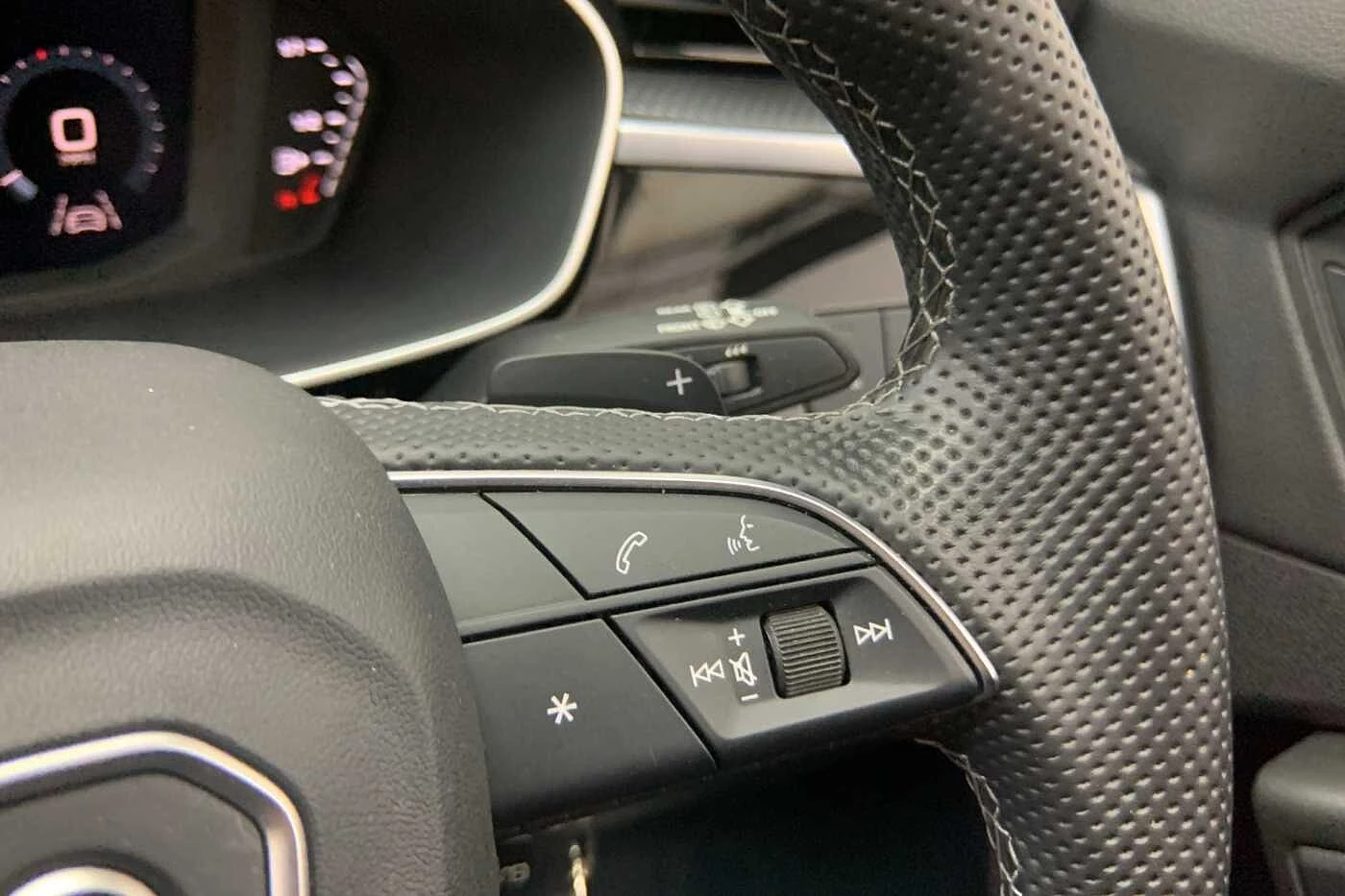 Audi-Q3-image-25
