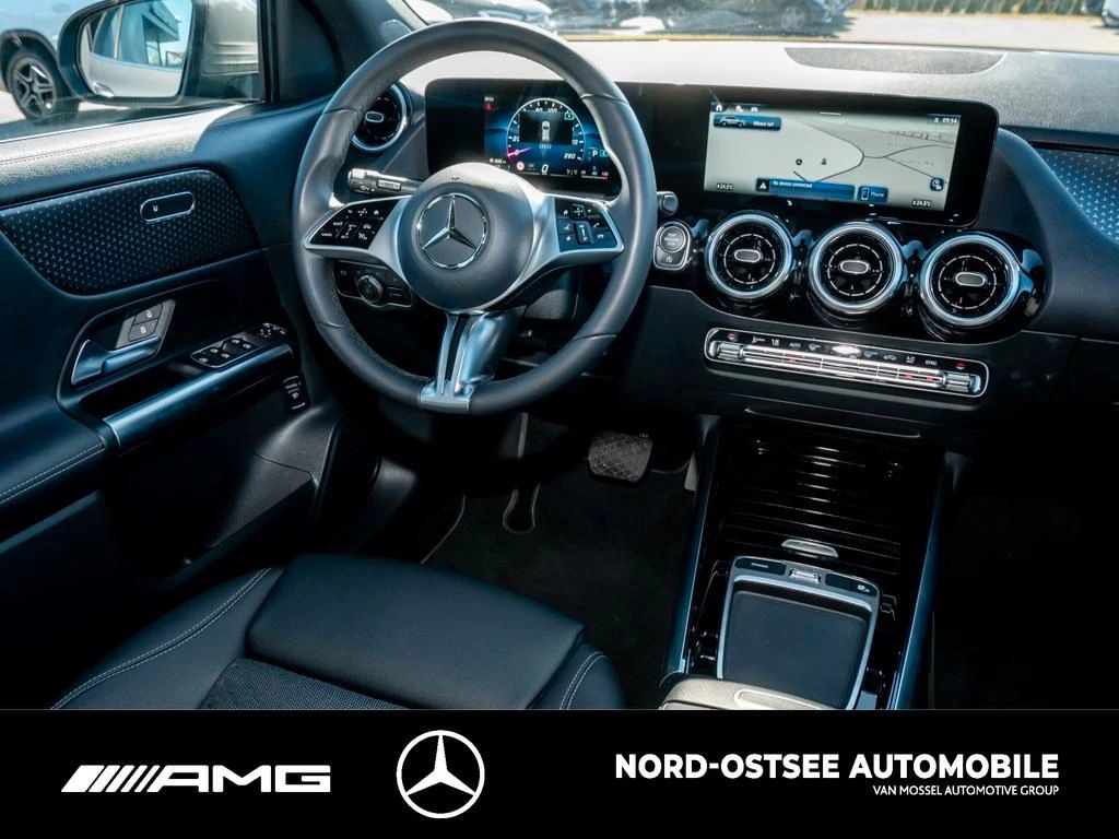 Mercedes-Benz-GLA-image-7