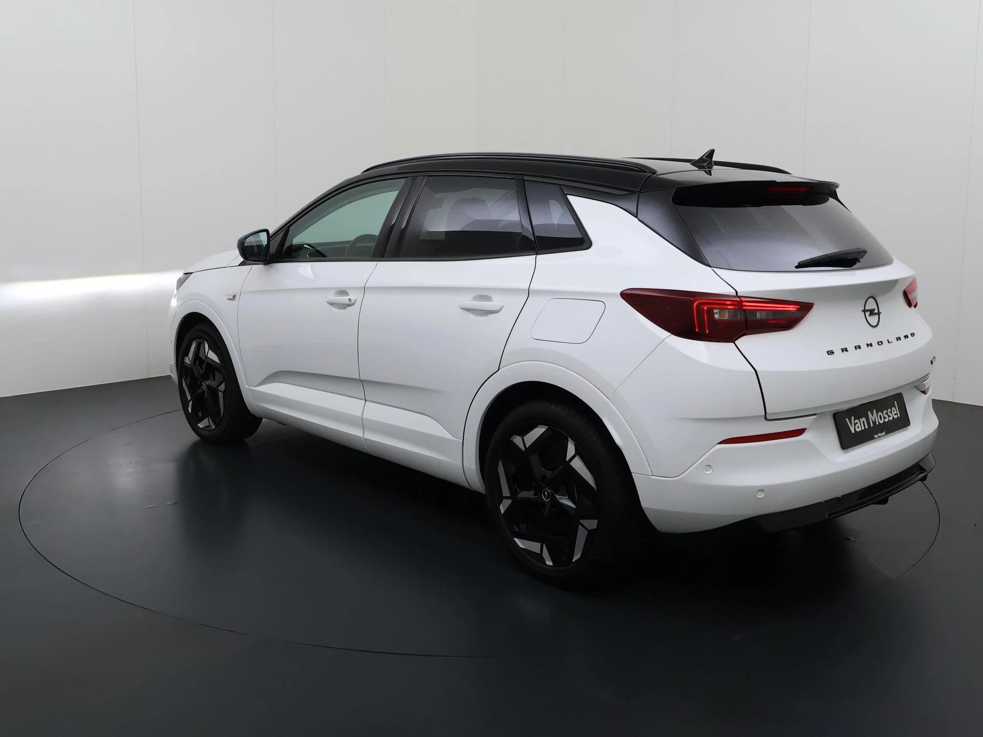 Opel-Grandland-image-6