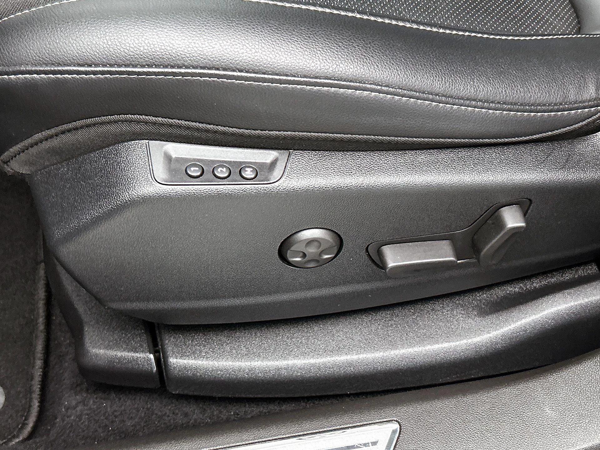 Opel Grandland 1.6 Turbo Plug-In Hybrid Business Elegance