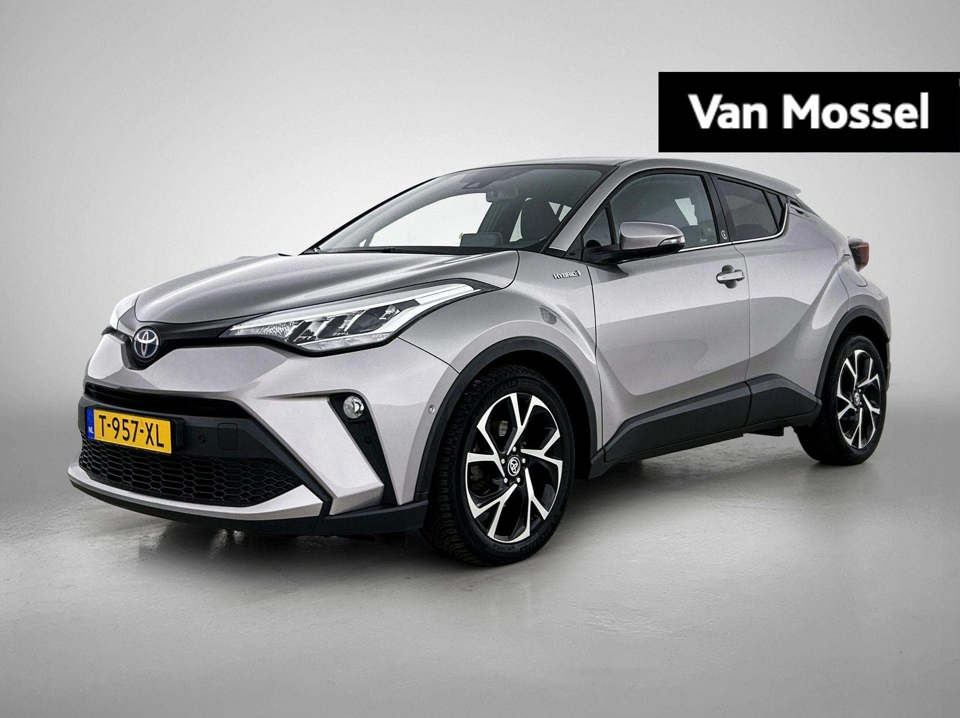 Toyota-C-HR-image-0