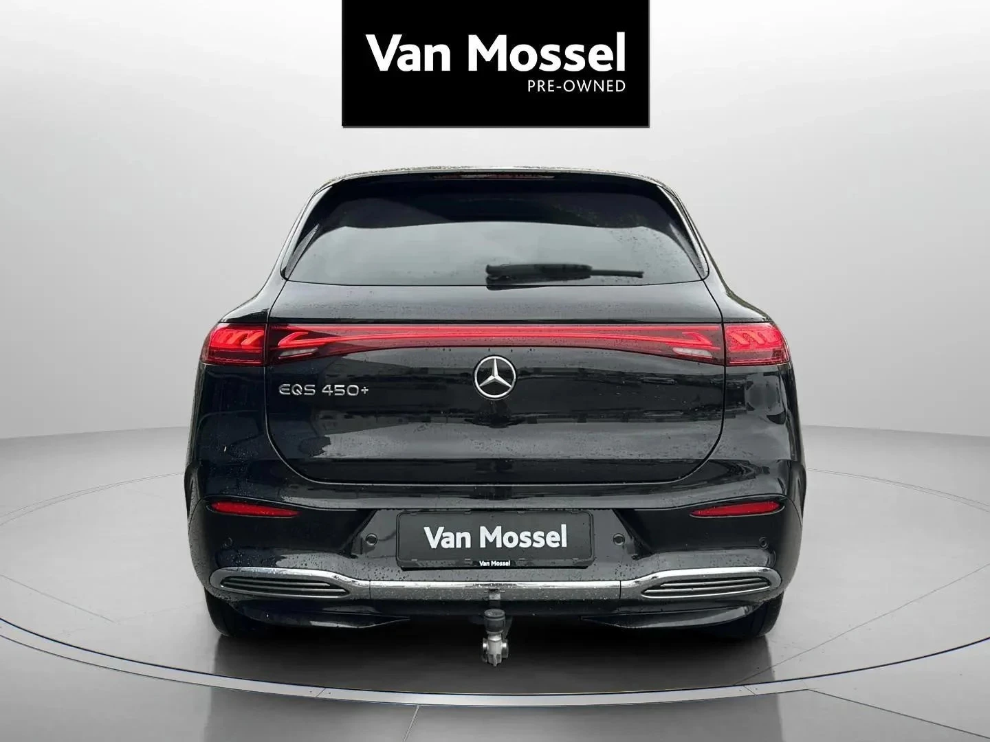 Mercedes-Benz-EQS-image-5