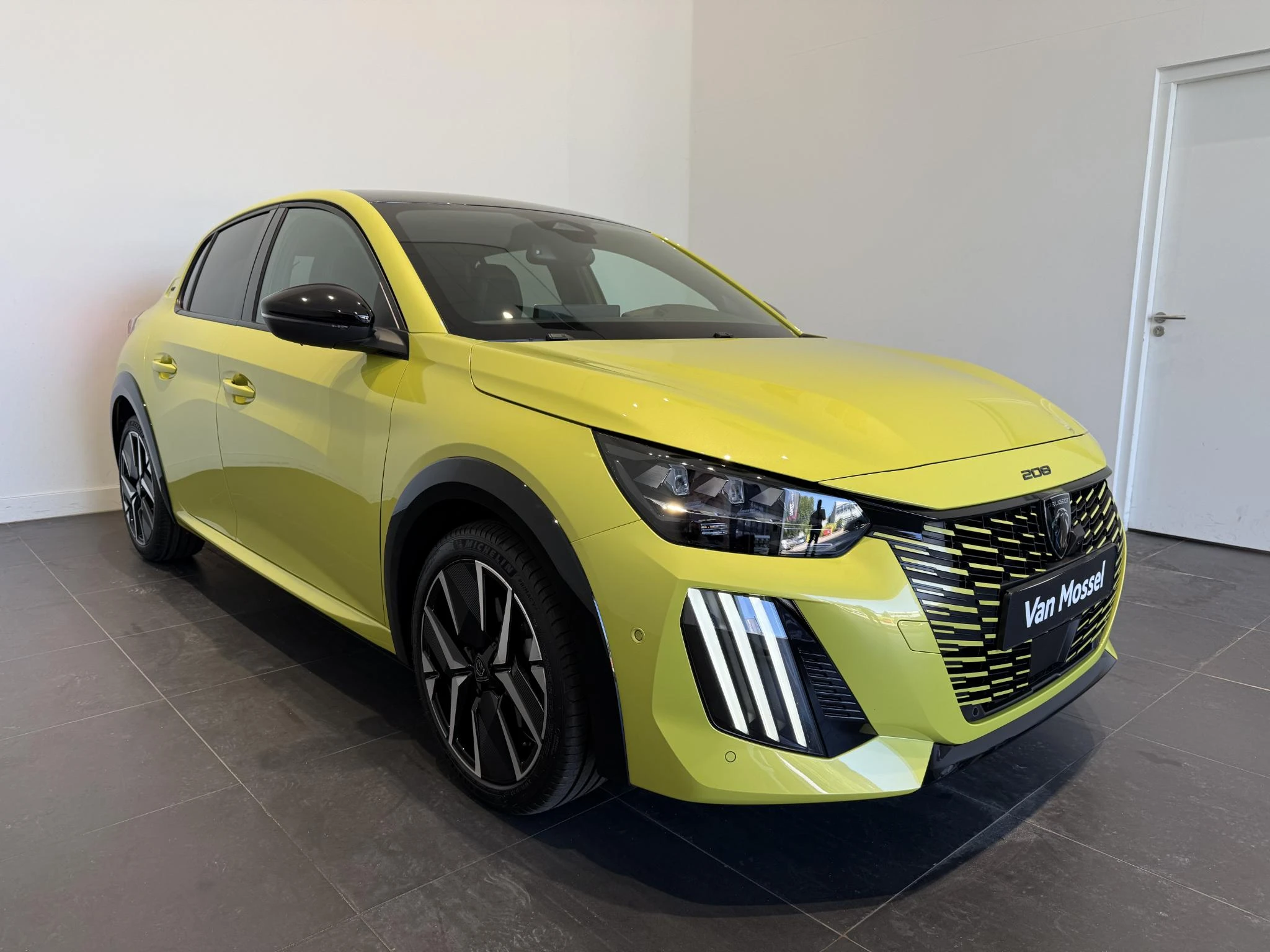 Peugeot-208-image-3