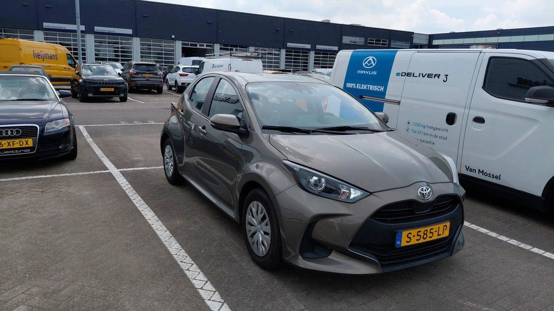 Toyota-Yaris-image-1