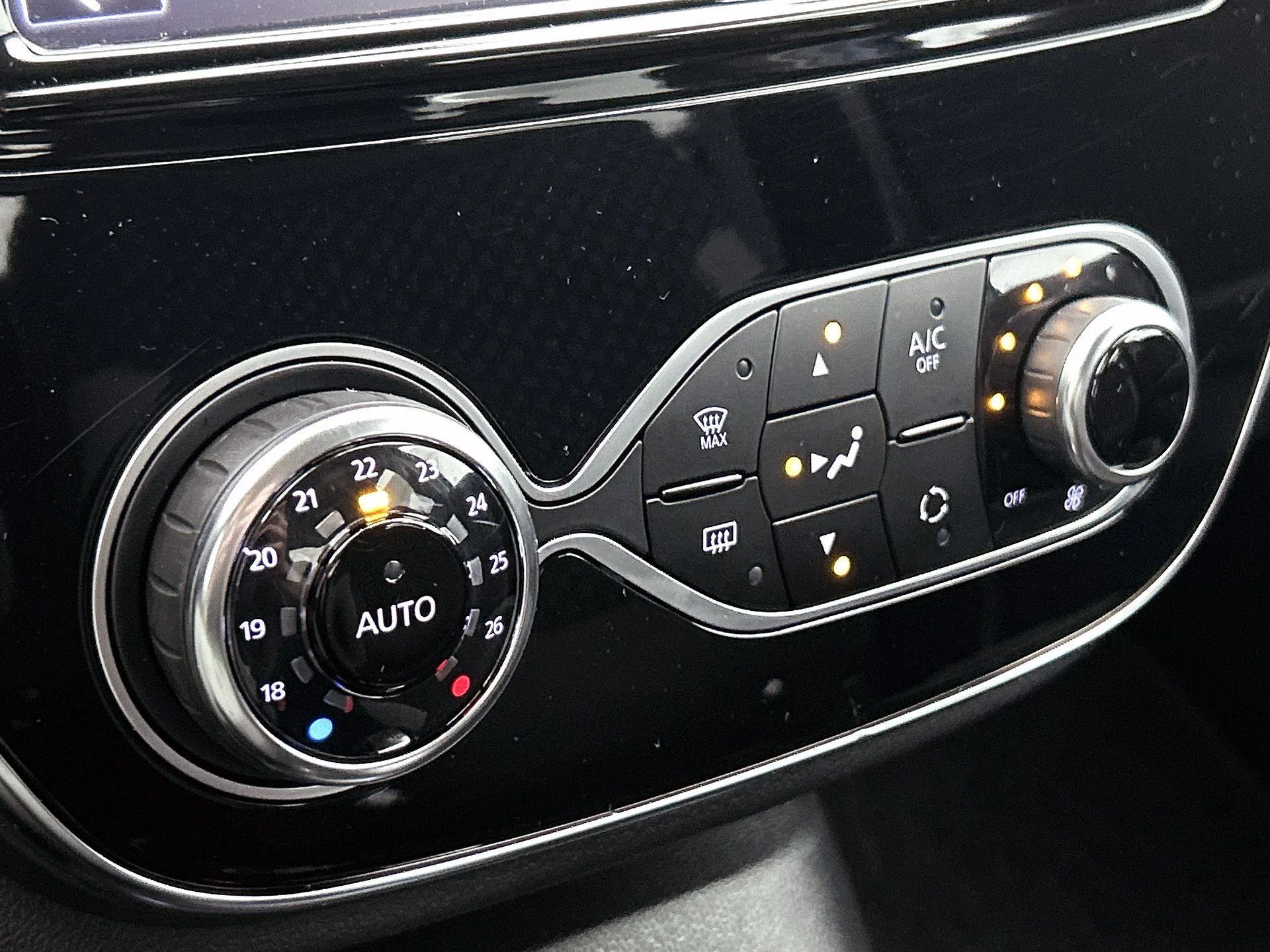 Renault-Captur-image-12