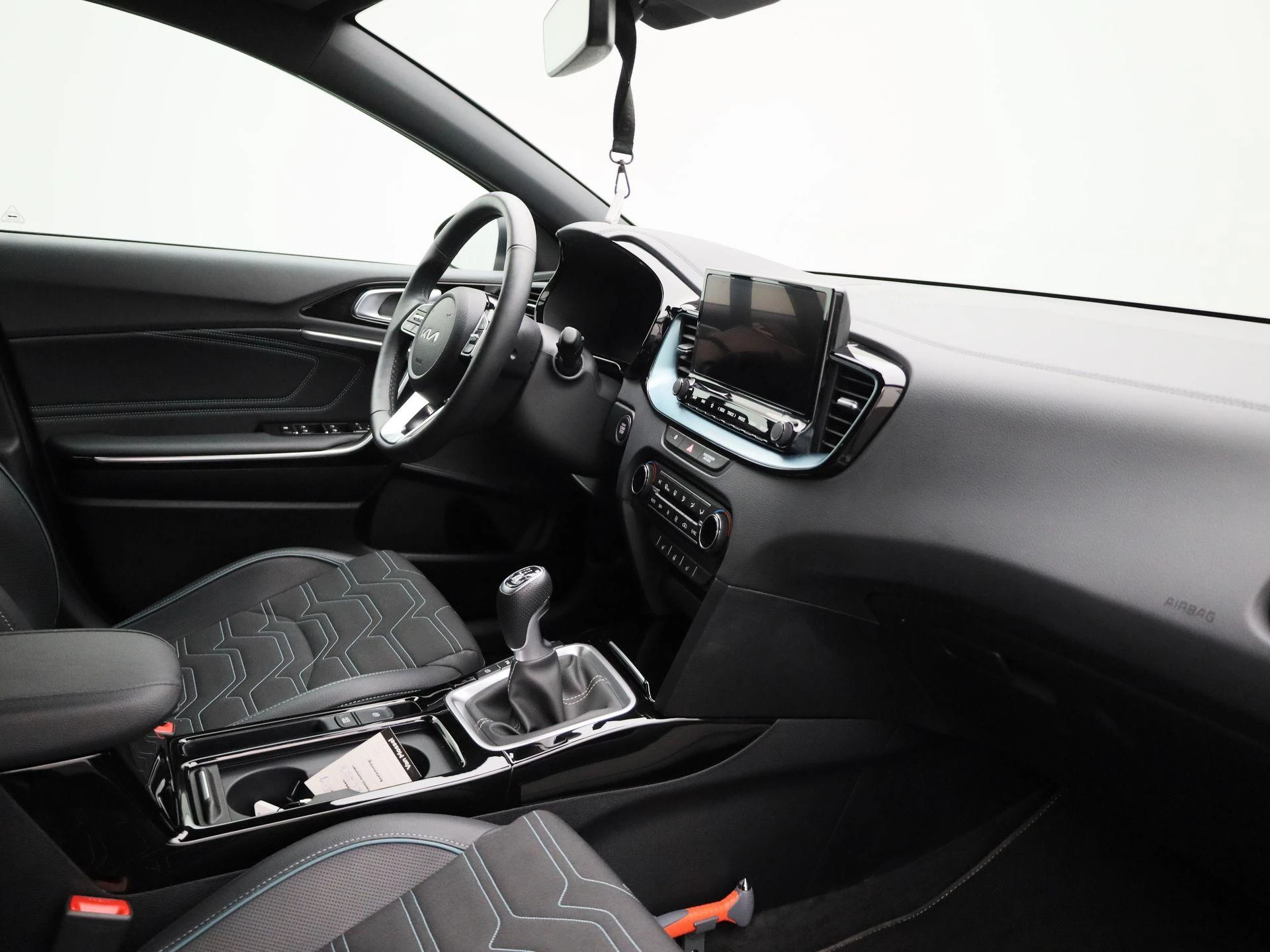 Kia-Ceed Sportswagon-image-32