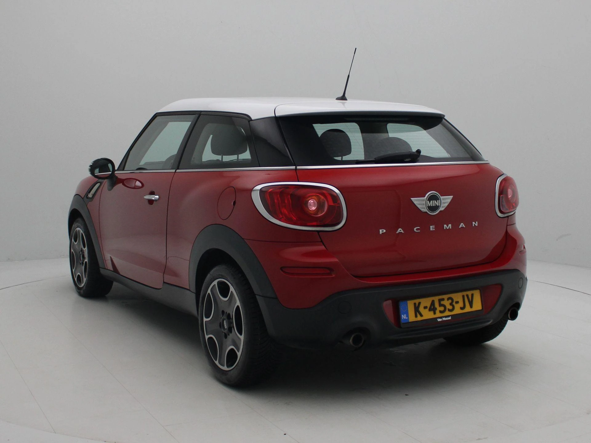 MINI-Paceman-image-2