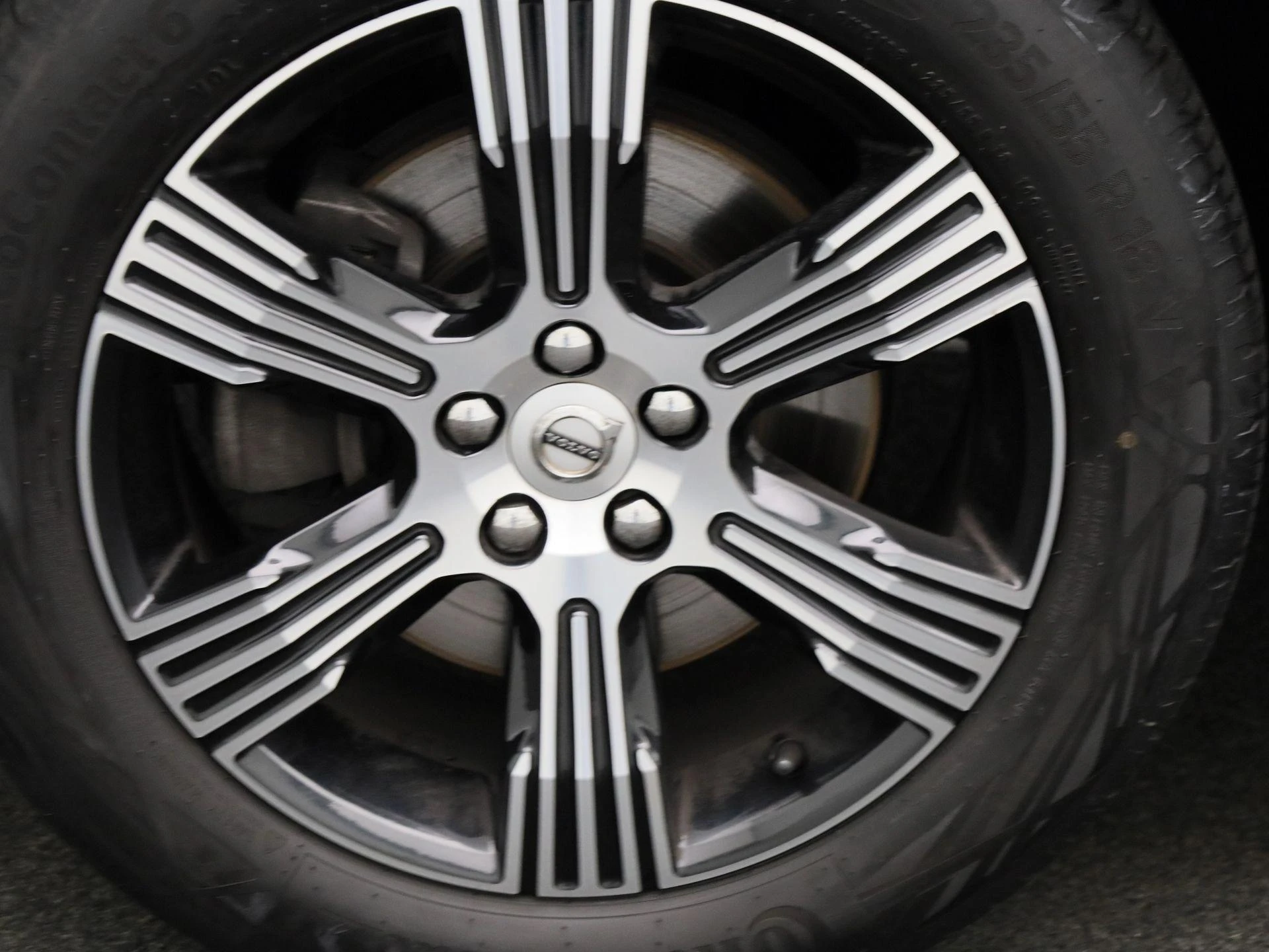Volvo-XC40-image-14