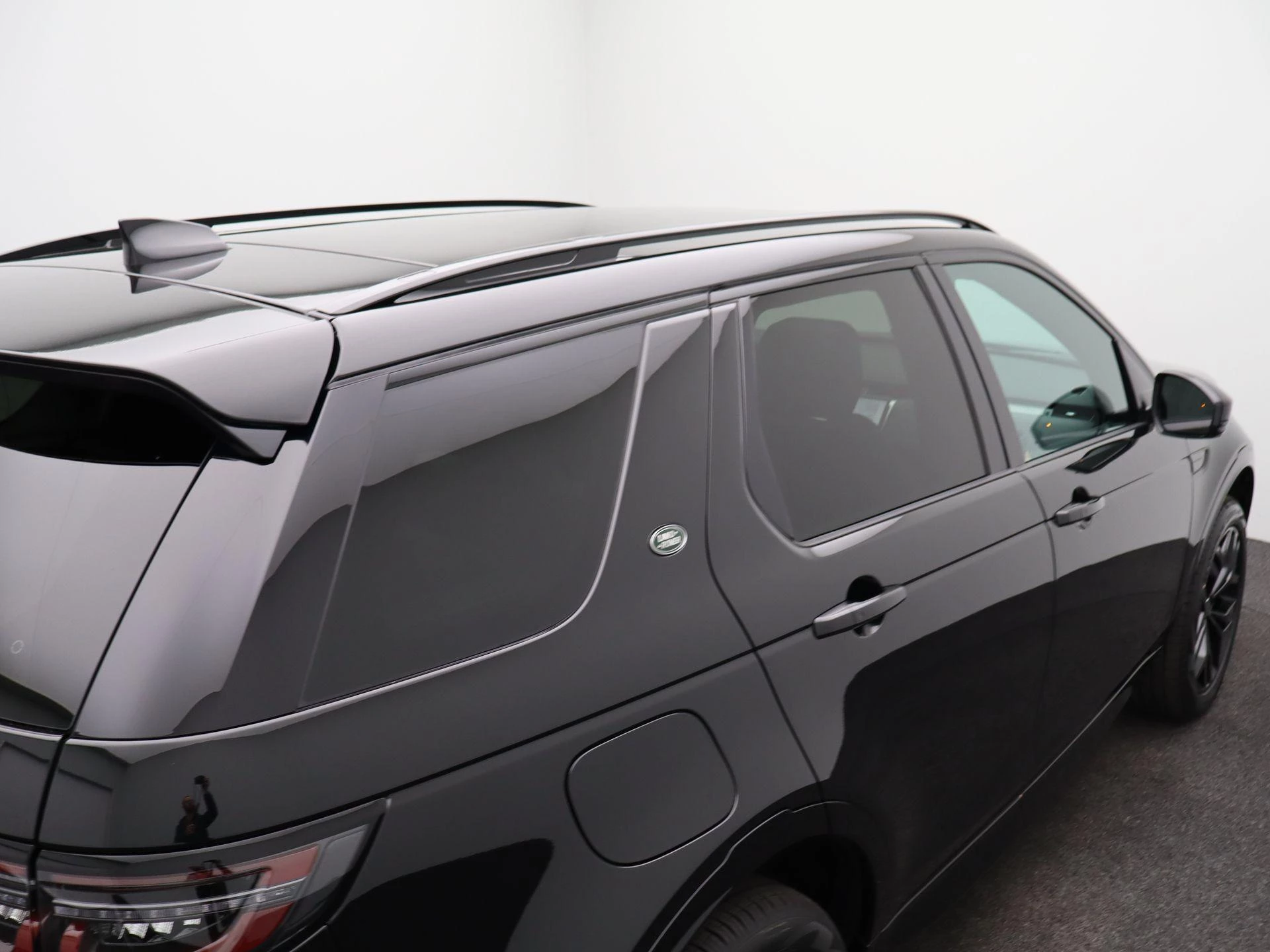 Land Rover-Discovery Sport-image-44