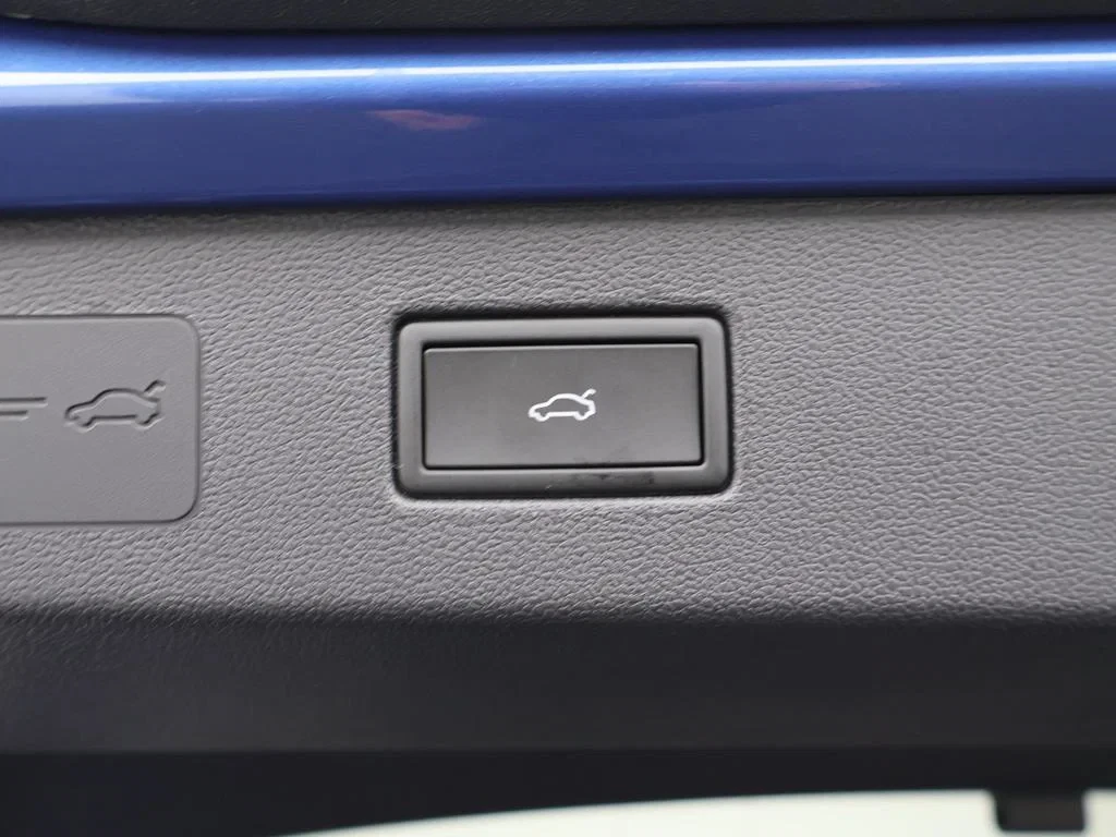 Volkswagen-T-Roc-image-15