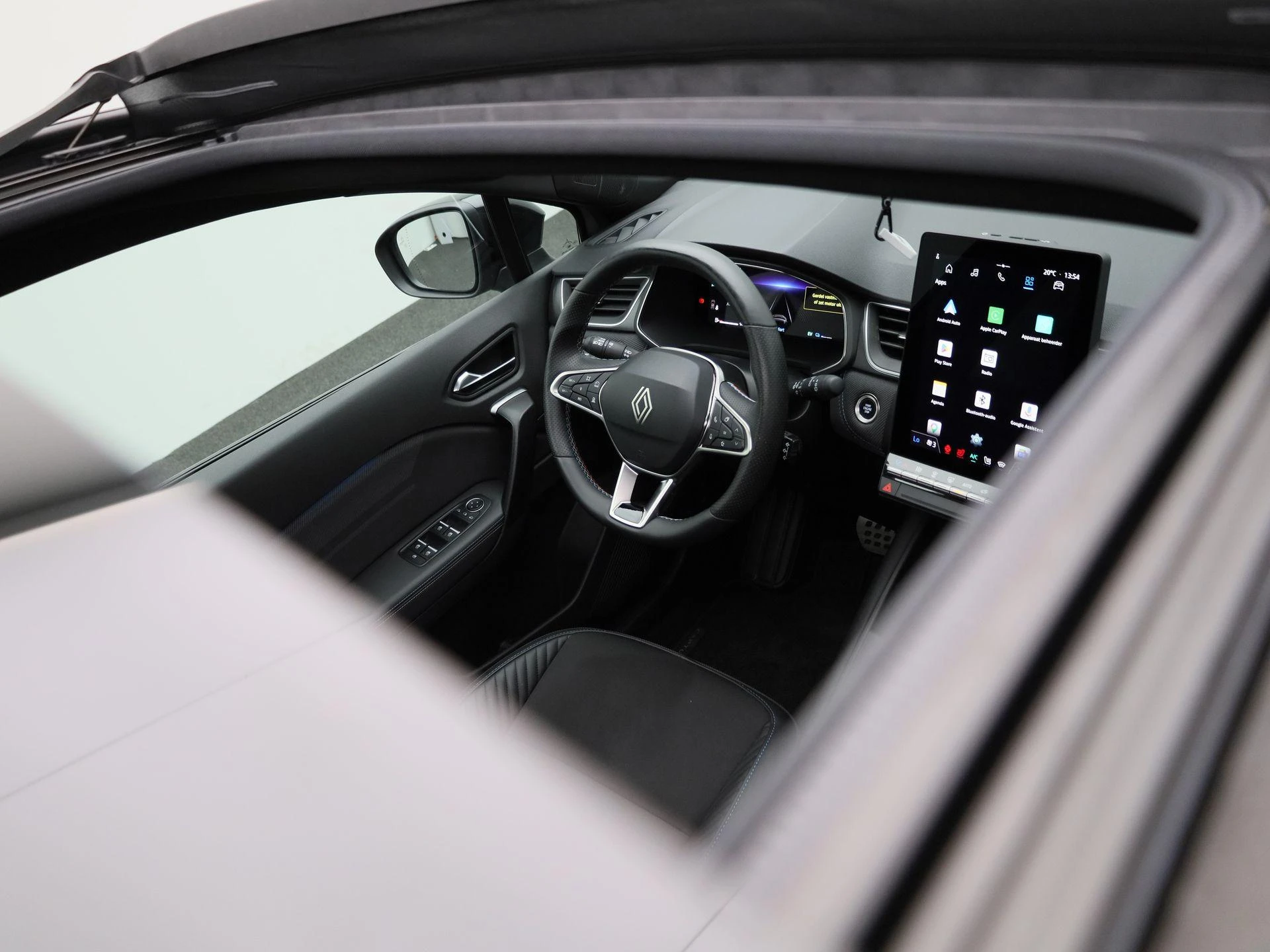 Renault-Captur-image-38