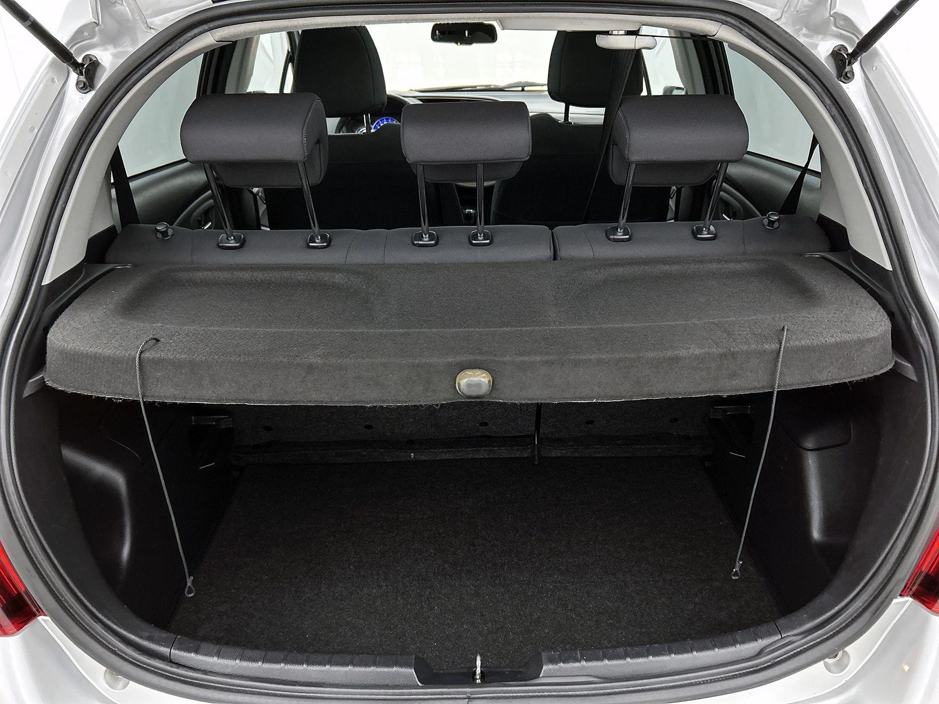 Toyota-Yaris-image-14