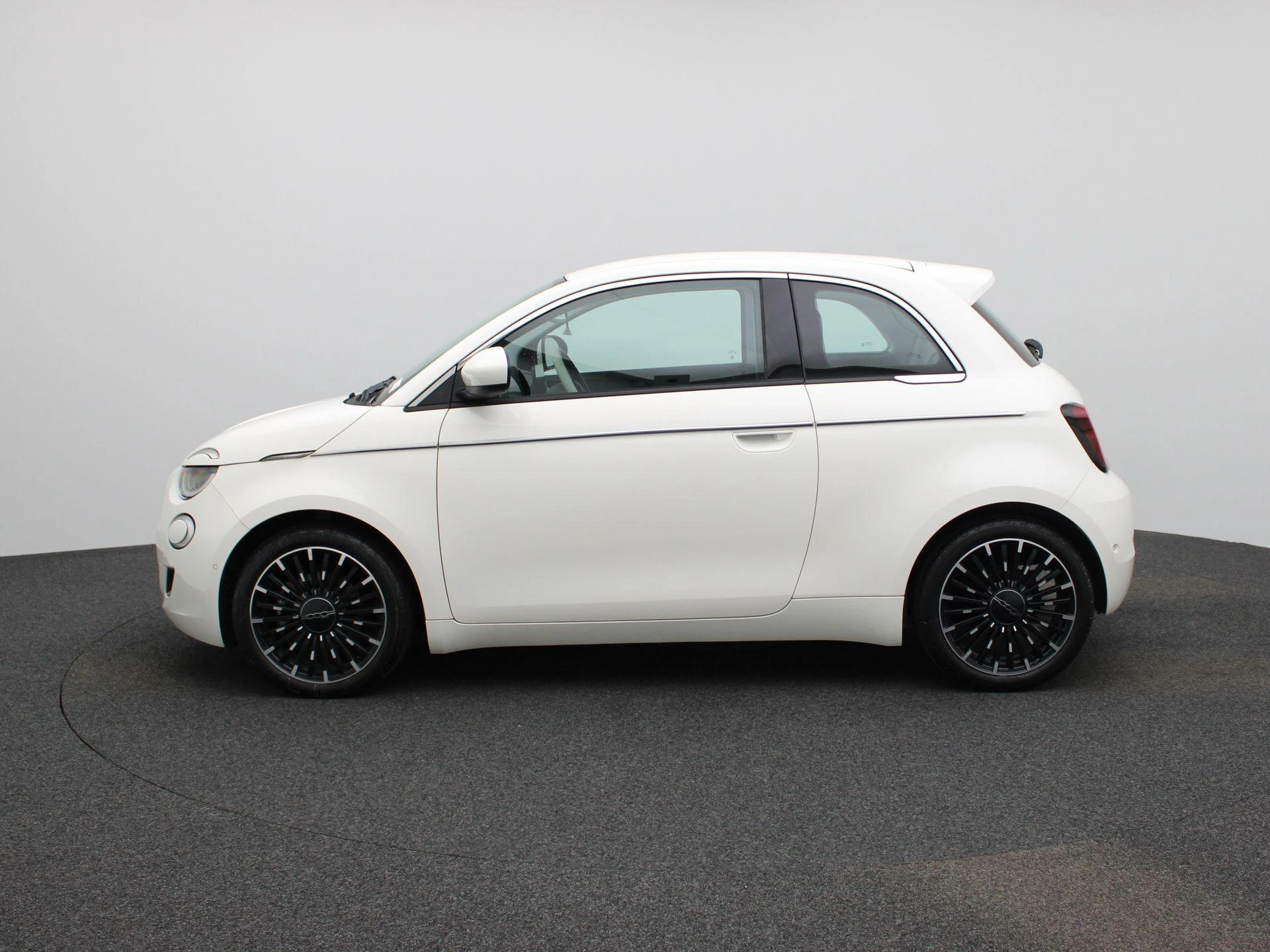 Fiat-500e-image-3