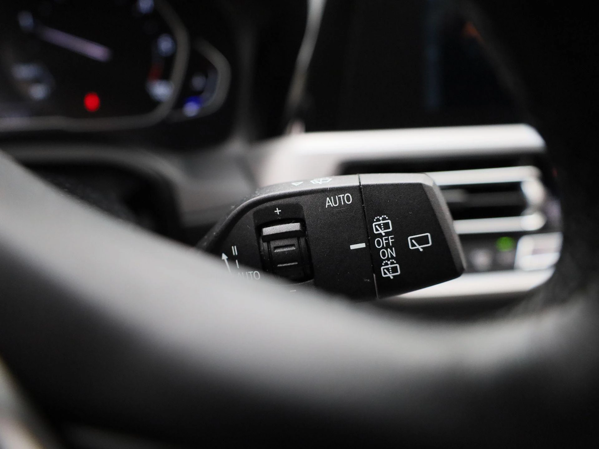 BMW 3 Reeks Touring 318dA (110 kW)