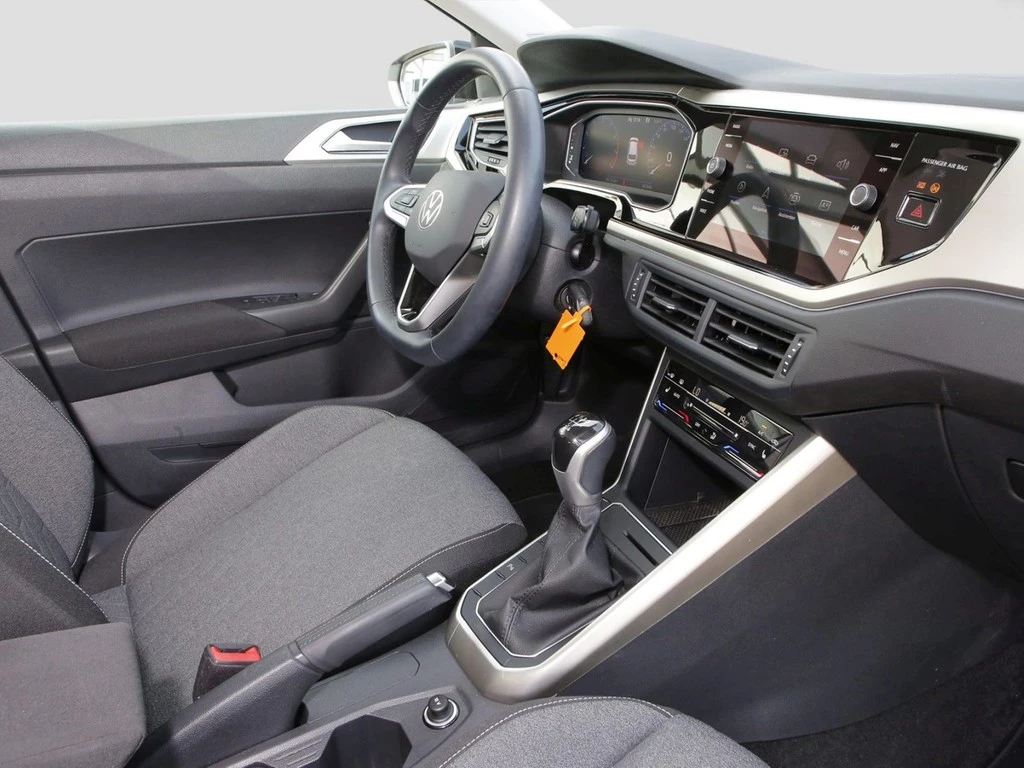 Volkswagen Polo VI 1.0 TSI Move 15" AppCon. LED RFK+PDC SHZ