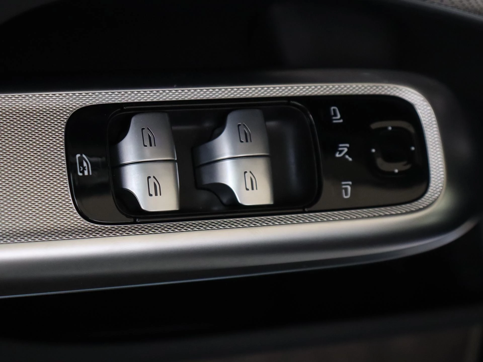 Mercedes-Benz-E-Klasse-image-36