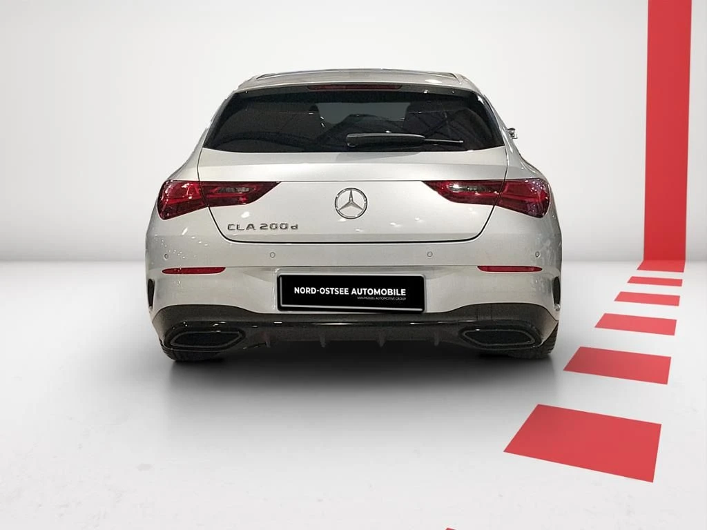 Mercedes-Benz-CLA 200 d-image-8