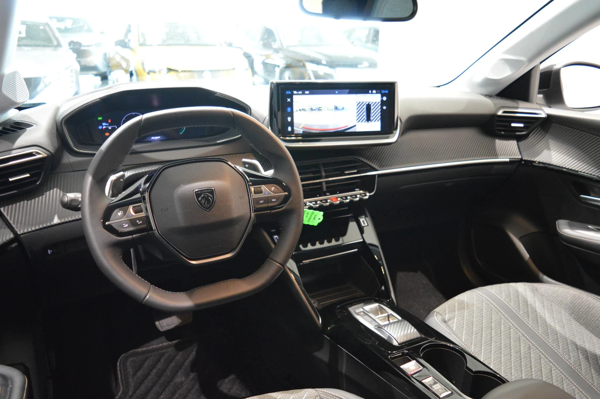 Peugeot-208-image-8