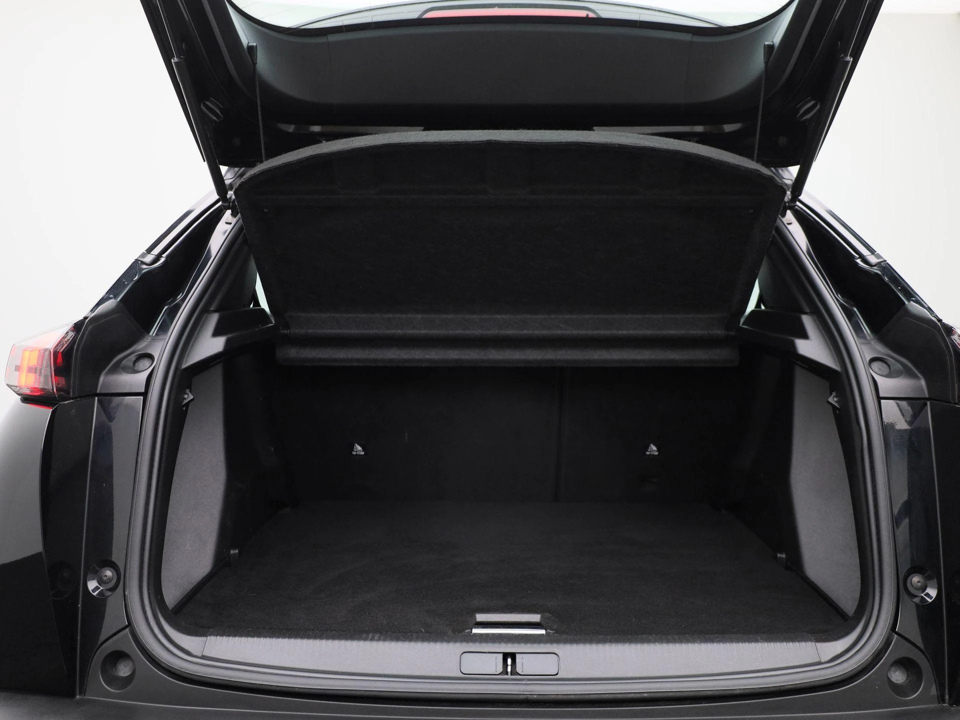 Peugeot-2008-image-13