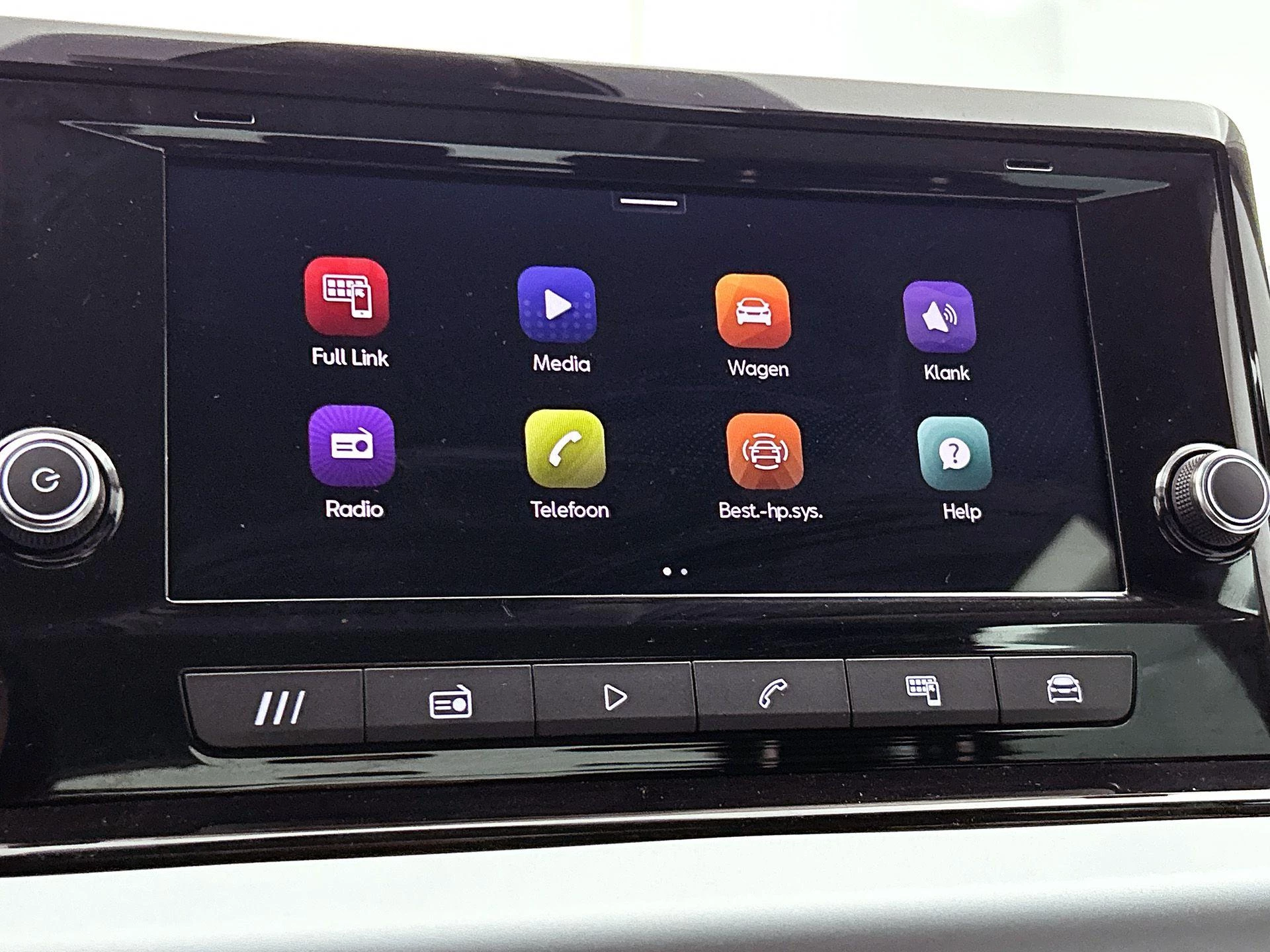SEAT-Arona-image-26