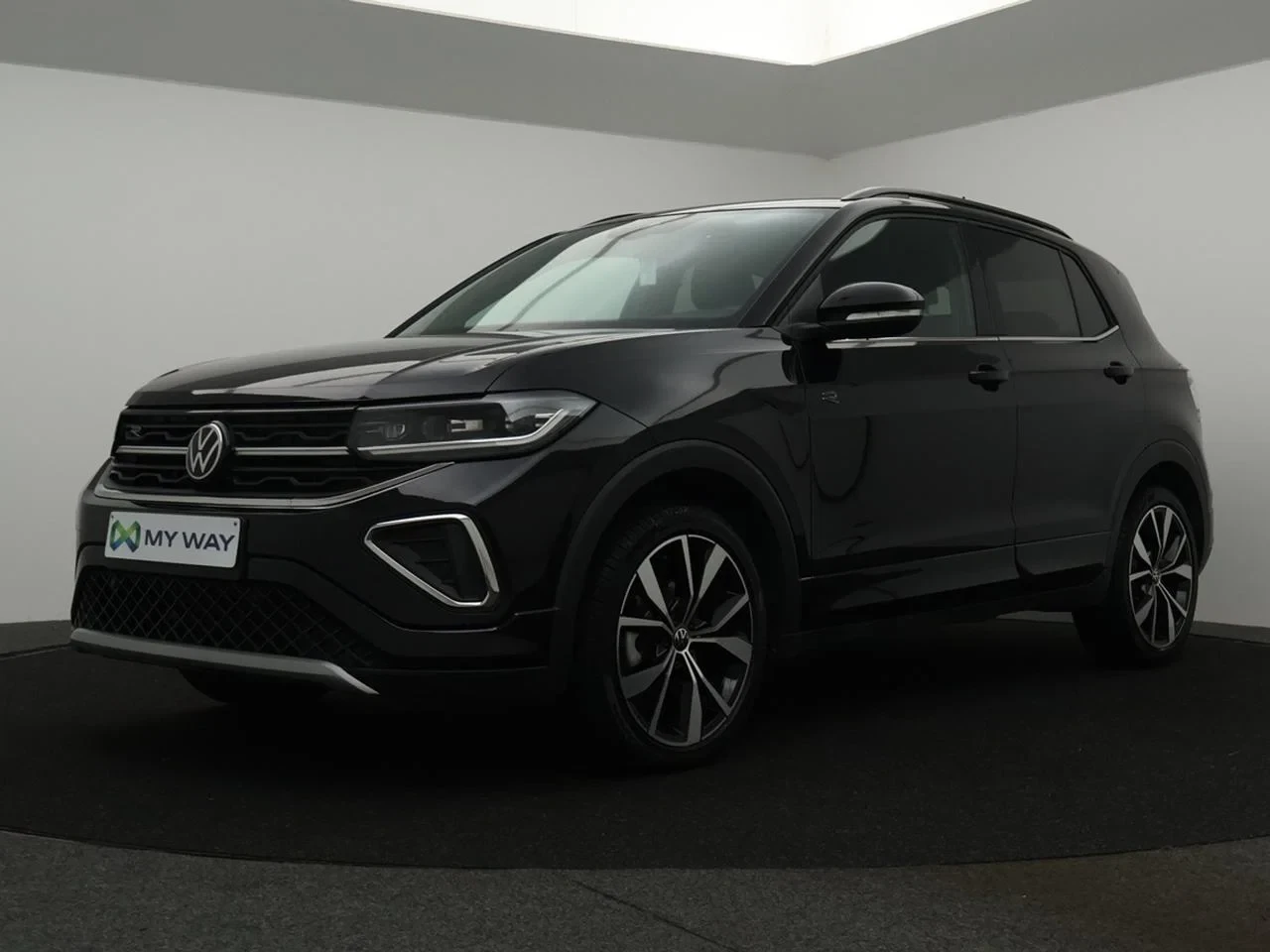 Volkswagen-T-Cross-image-0