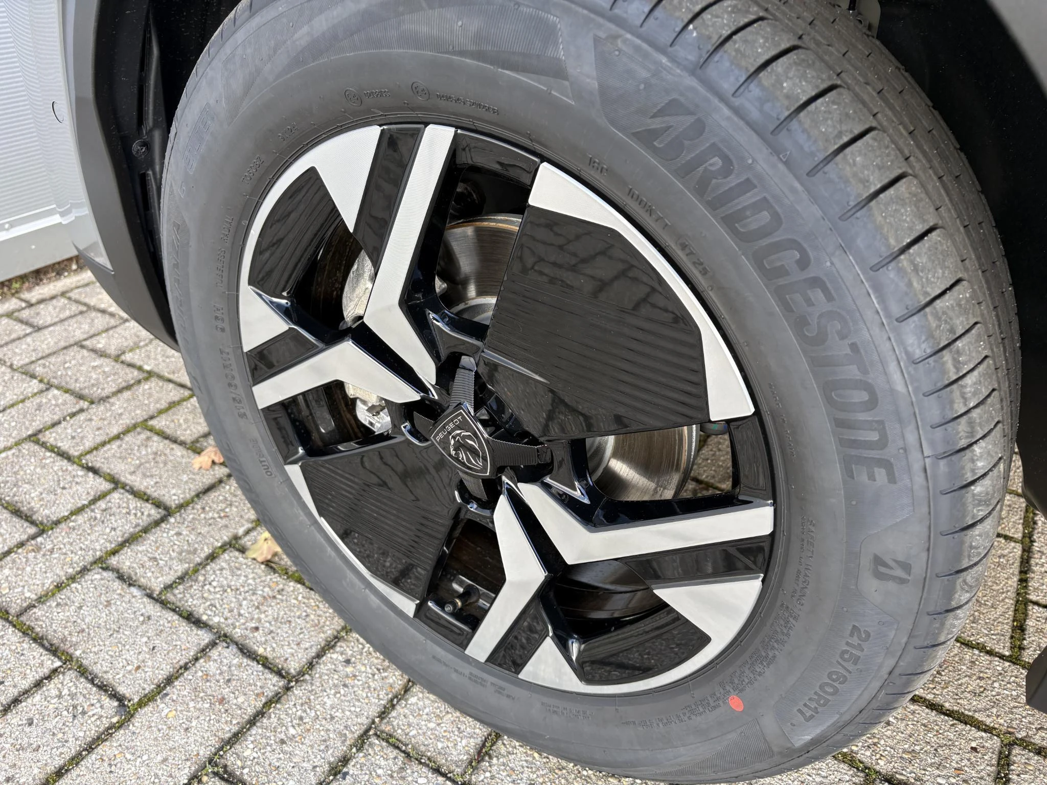 Peugeot-2008-image-19
