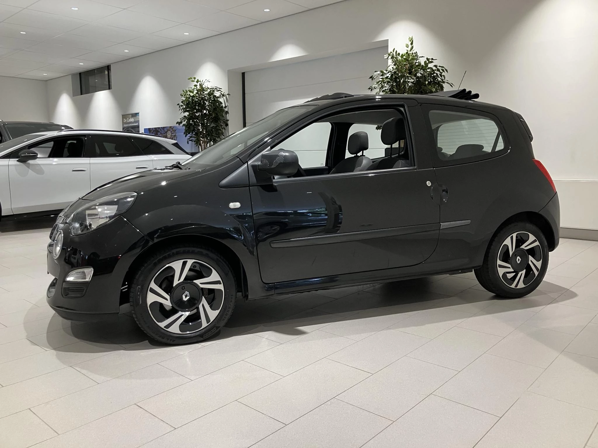 Renault-Twingo-image-2