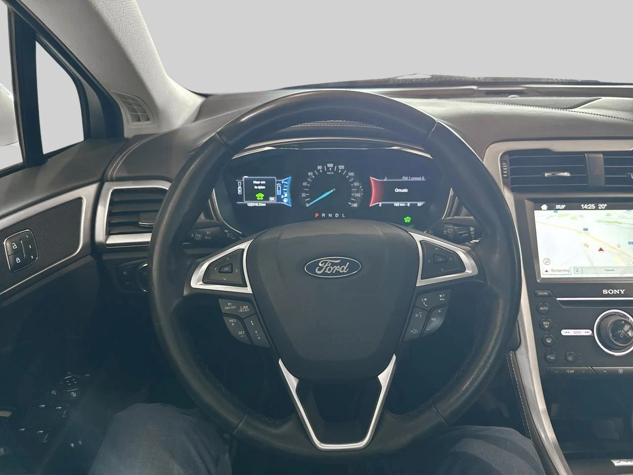 Ford Mondeo 2.0 HEV 140kW Aut. Vignale