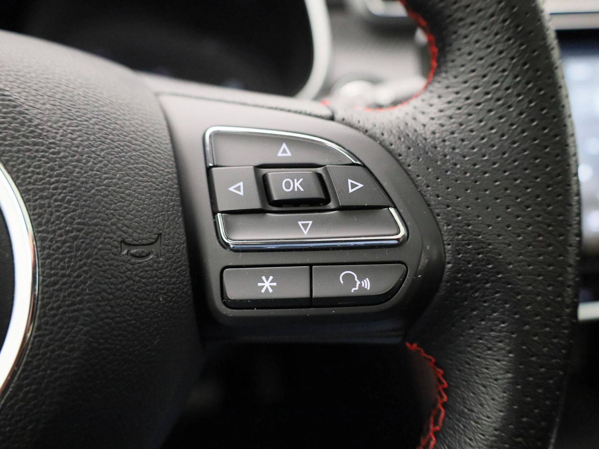 MG ZS EV Long Range Luxury 70 kWh