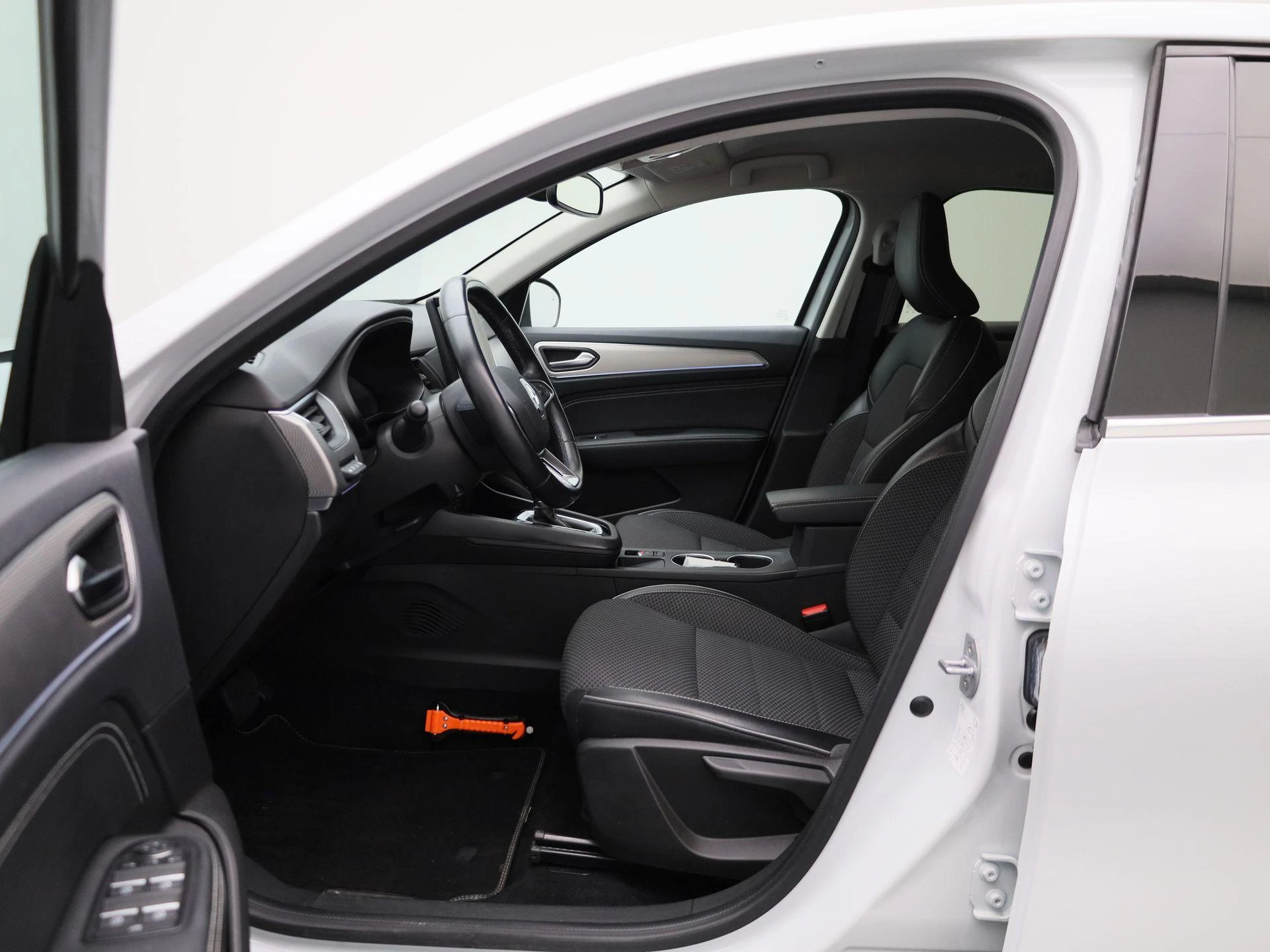 Renault-Arkana-image-8