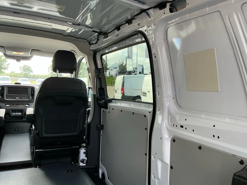 Mercedes-Benz-Vito 119-image-17