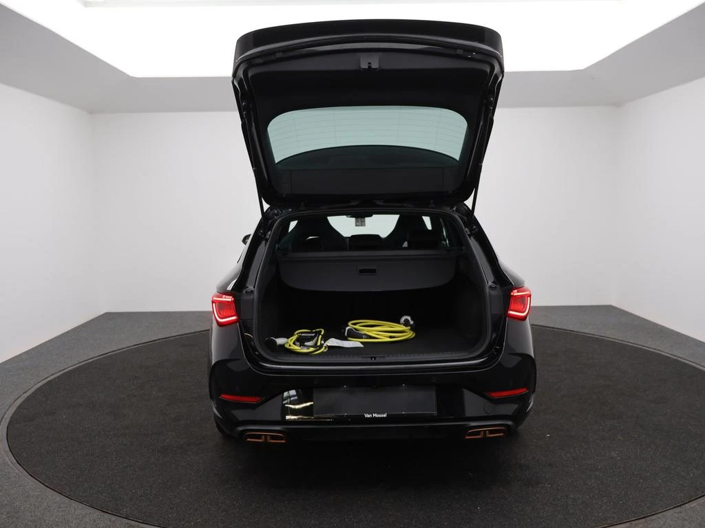 CUPRA Leon Sportstourer ST e-Hybrid Leon Break PHEV 1.4e-HYBRID 204PK *AUTOMAAT*LEDER*SPORTZETELS*CAMERA*ACC*PDC*NAVI*...*