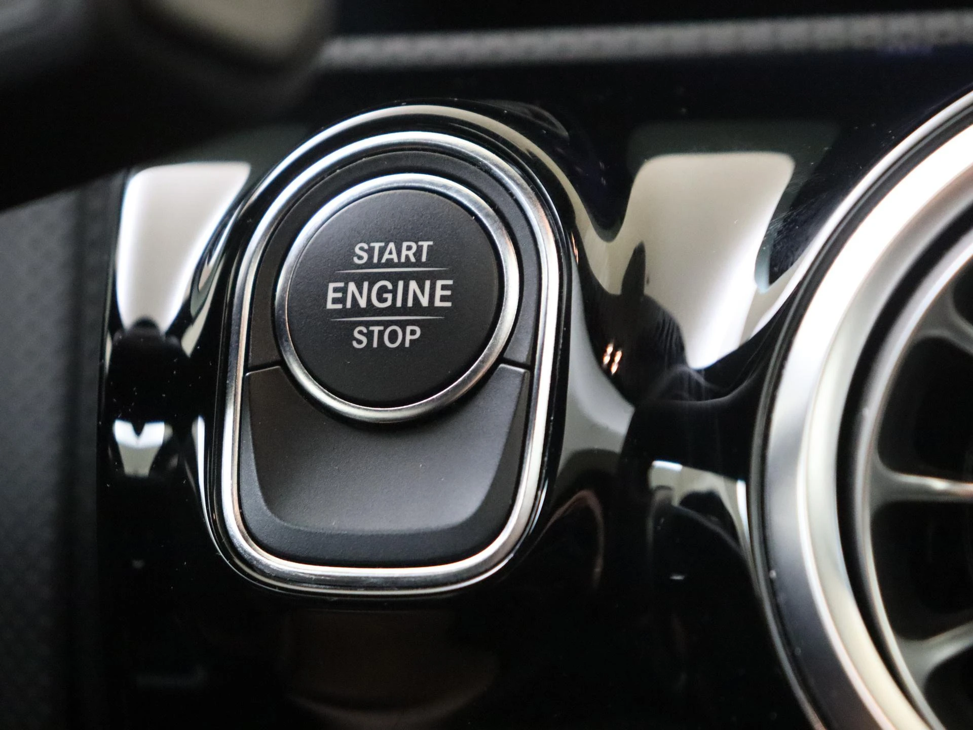 Mercedes-Benz-A-Klasse-image-21