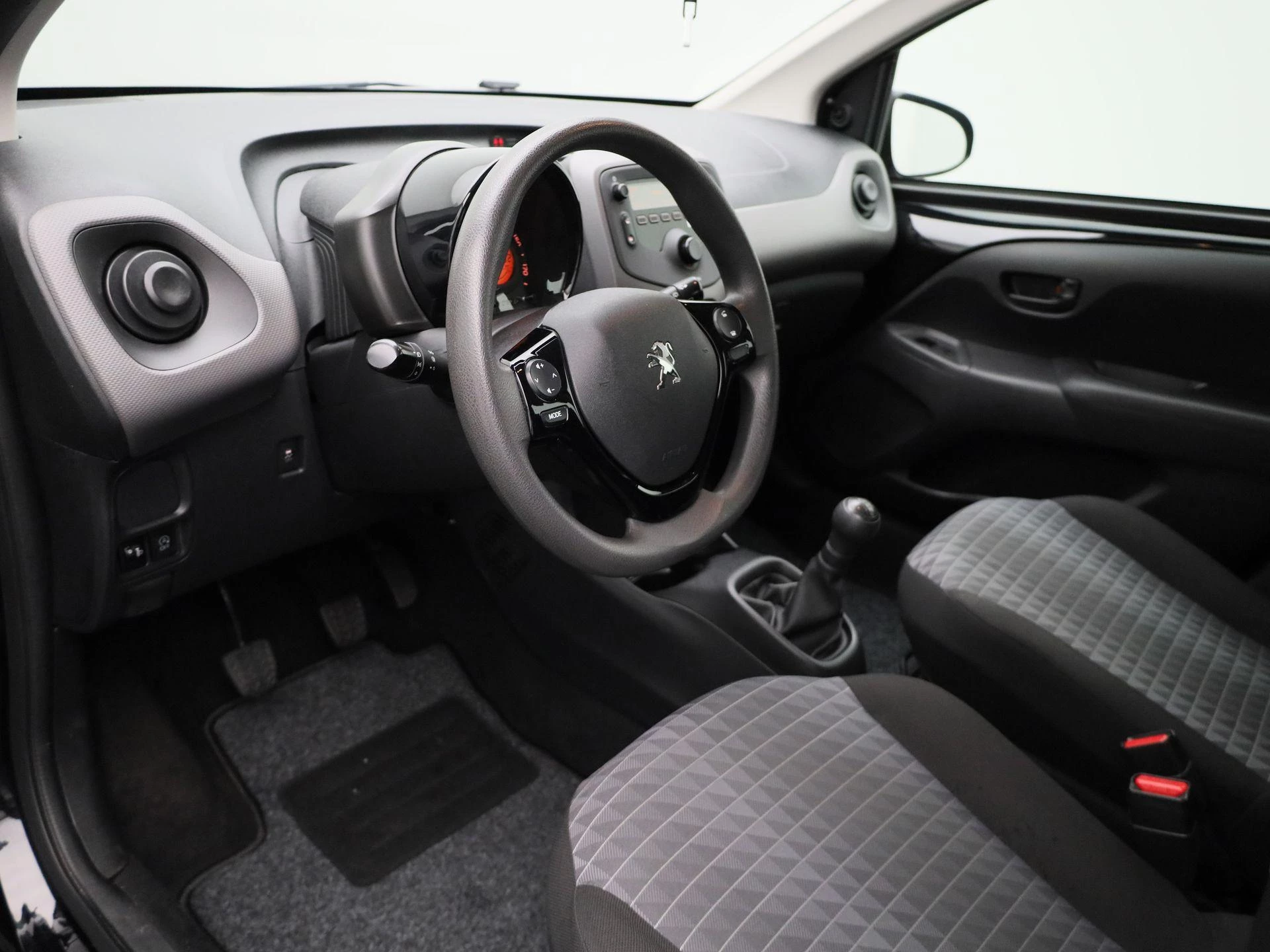 Peugeot-108-image-20