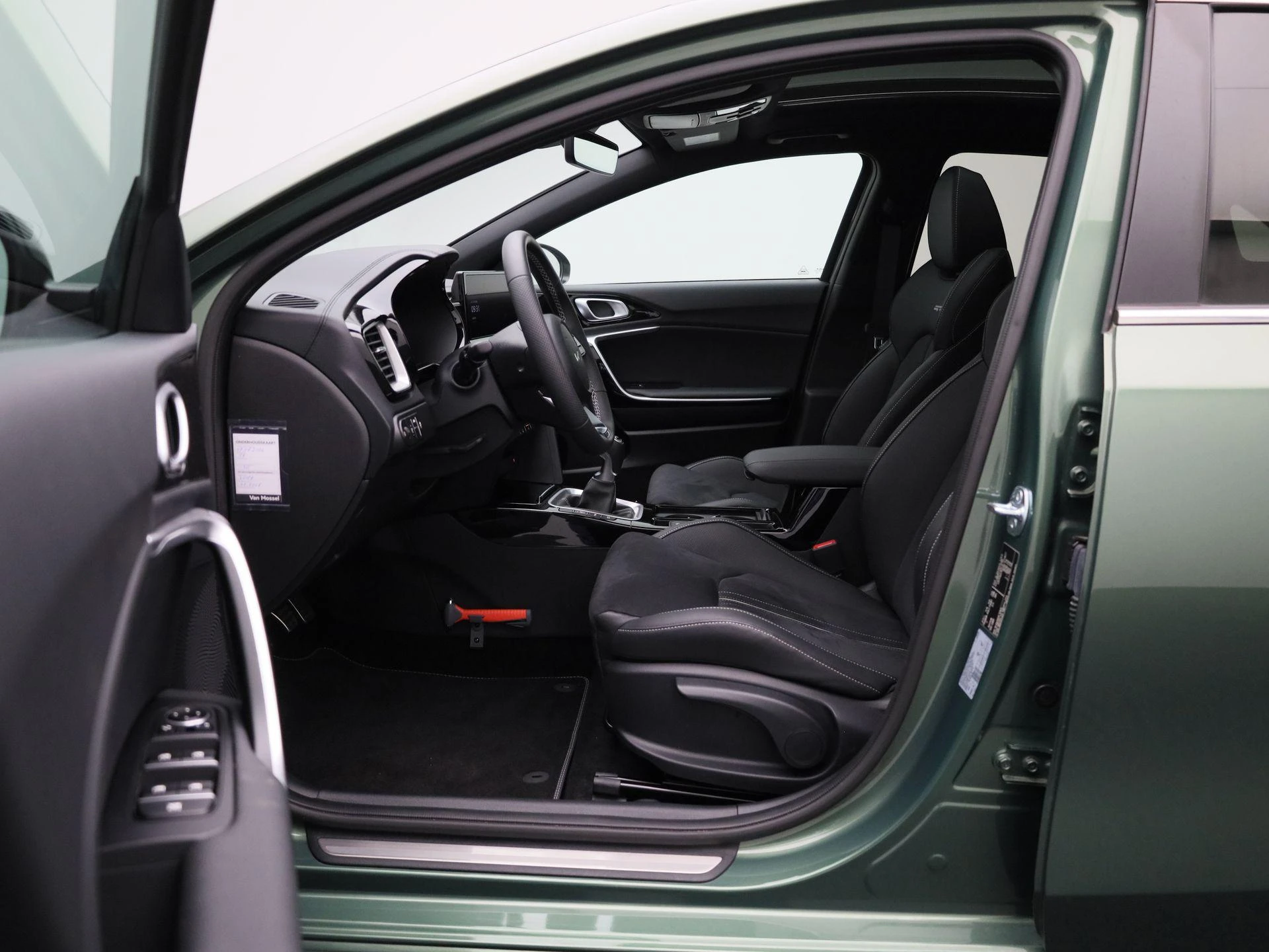 Kia Ceed - 9