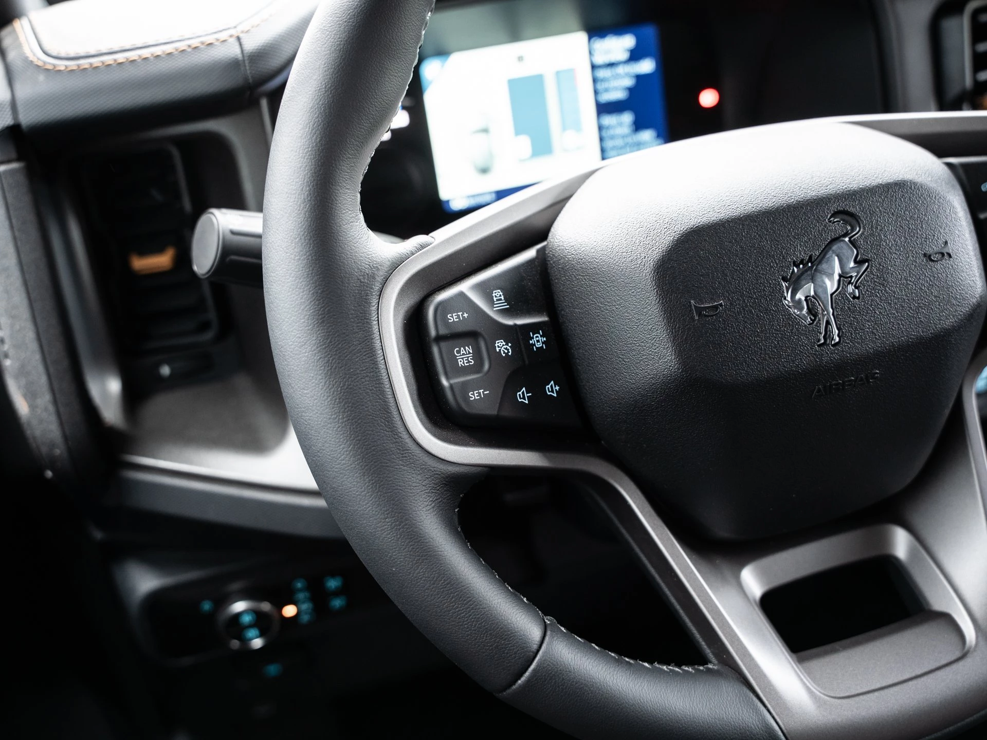 Ford Bronco Badlands 2.7 l EcoBoost e-4WD Automatik Sports Utility Vehicle. RFK*LED*SHZ*DISPLAY