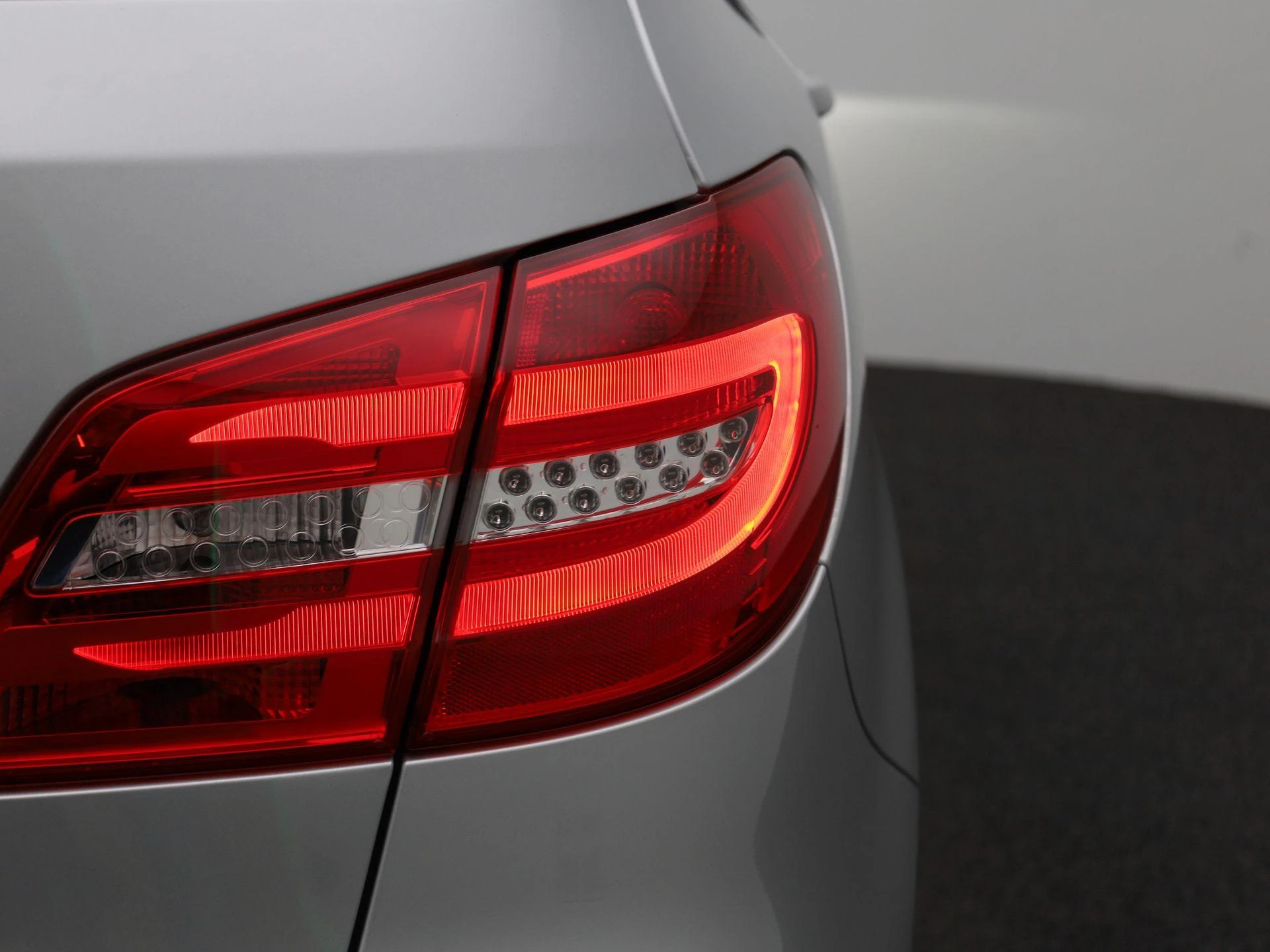 Mercedes-Benz-B-Klasse-image-36