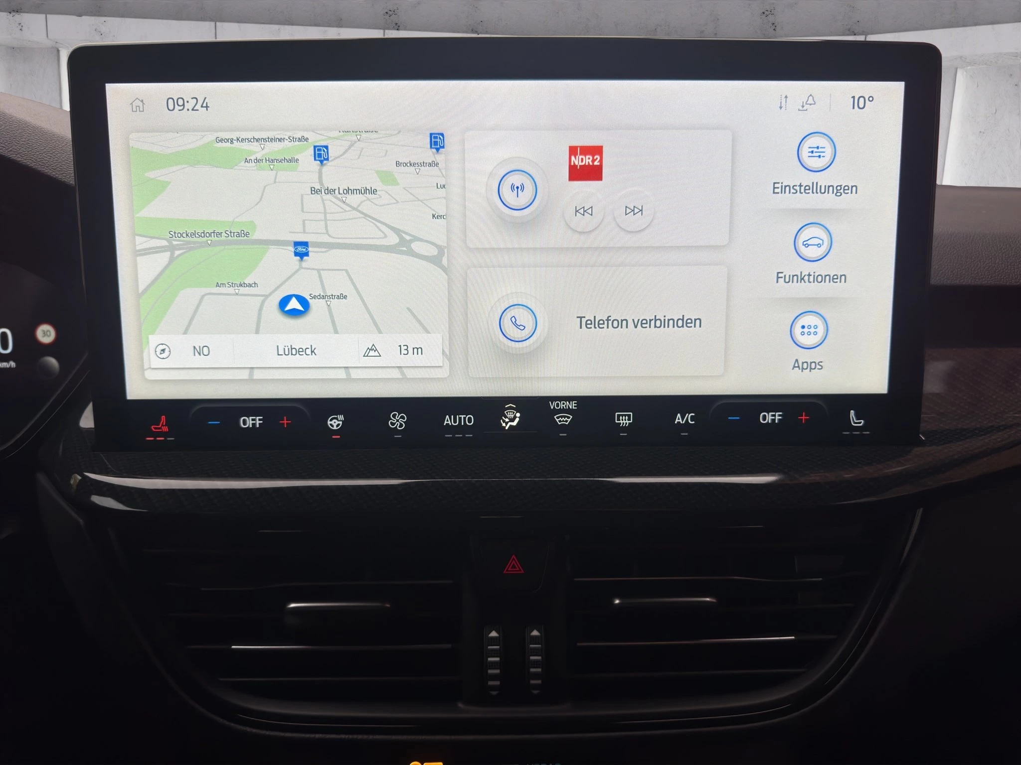 Ford Focus ST-Line X Turnier Aut. AHK Kamera LED WI-PKT