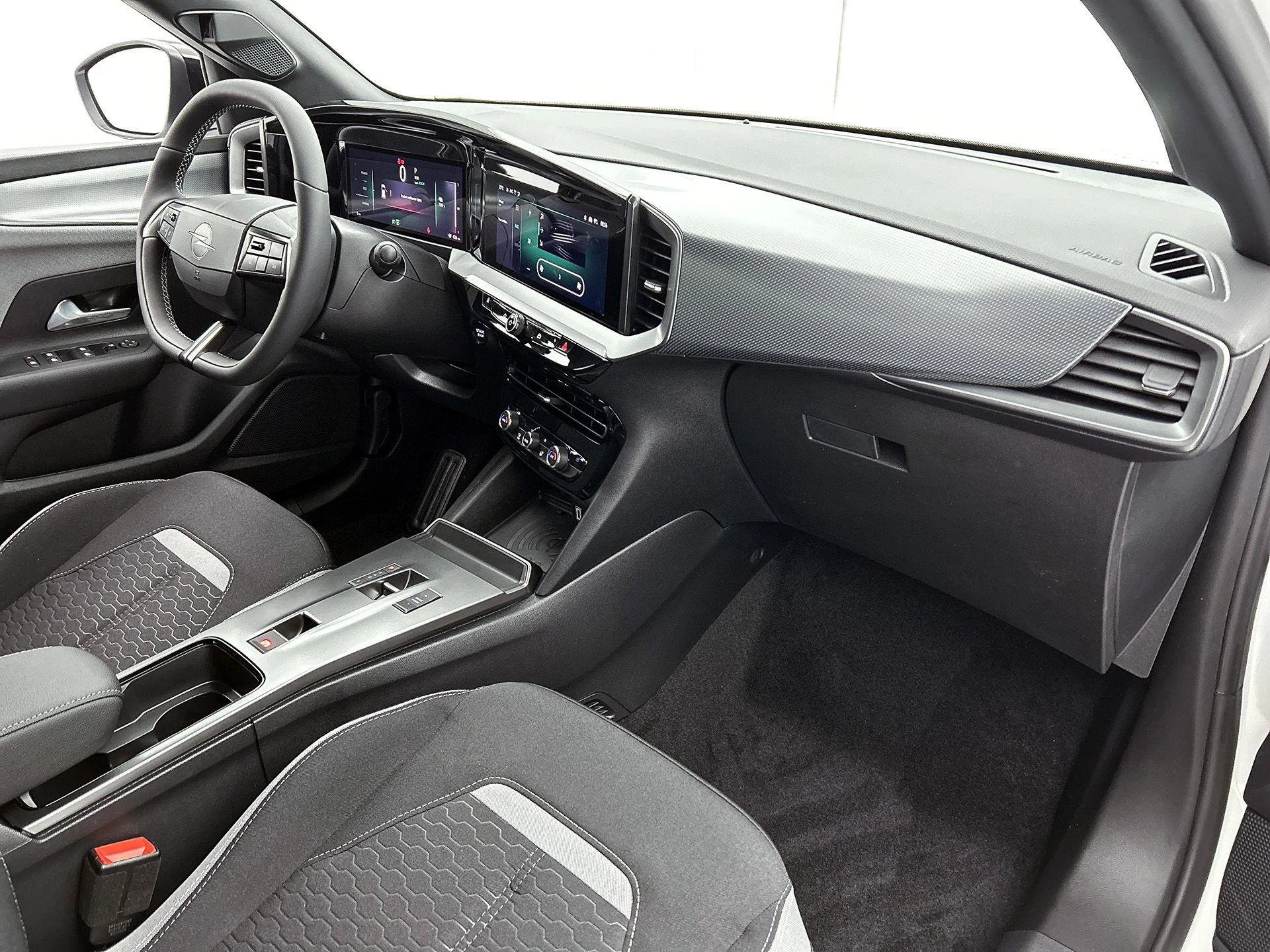 Opel-Mokka-e-image-23