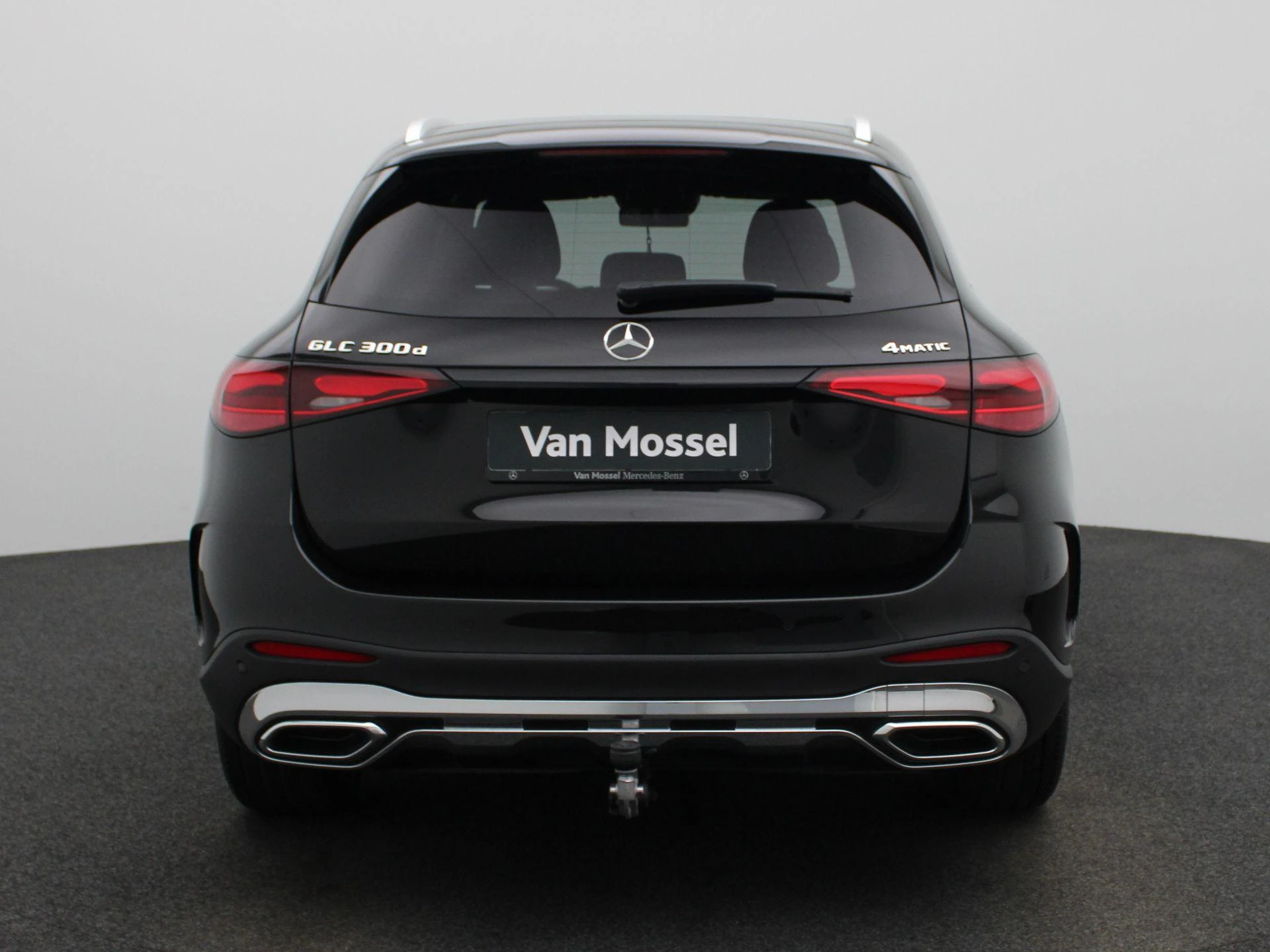 Mercedes-Benz-GLC-image-4