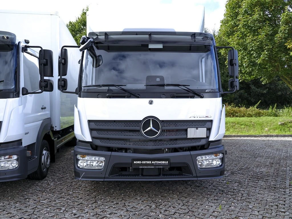 Mercedes-Benz-Atego-image-2