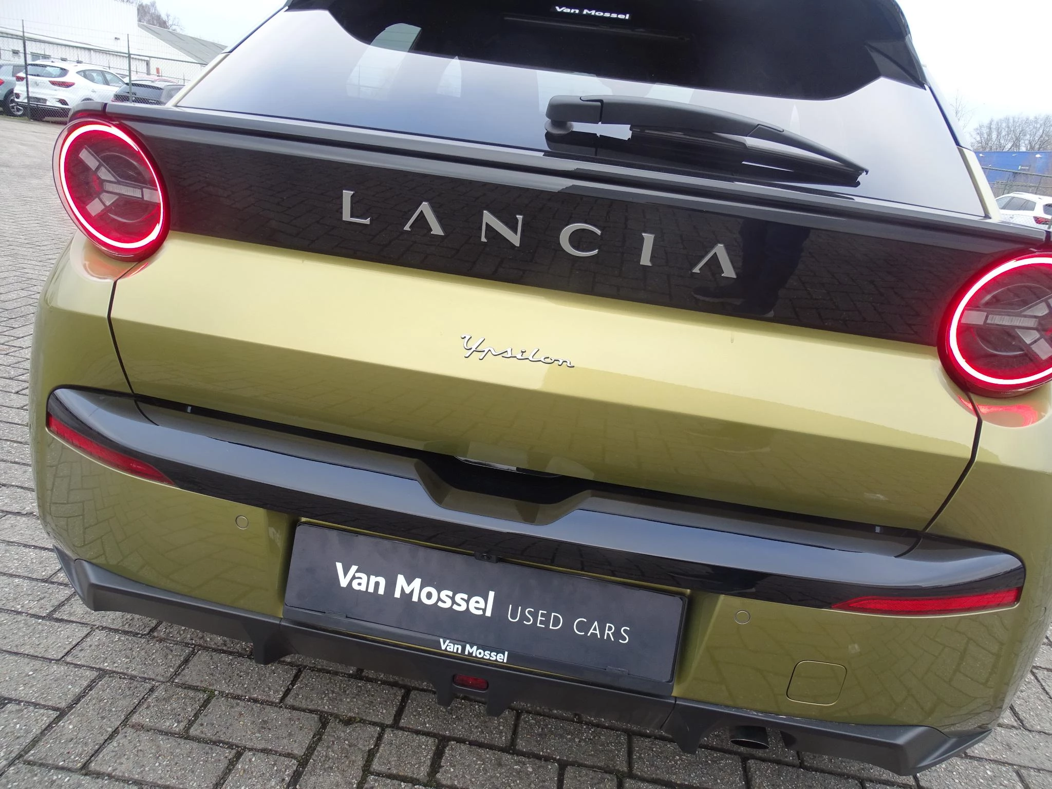 Lancia-Ypsilon-image-11