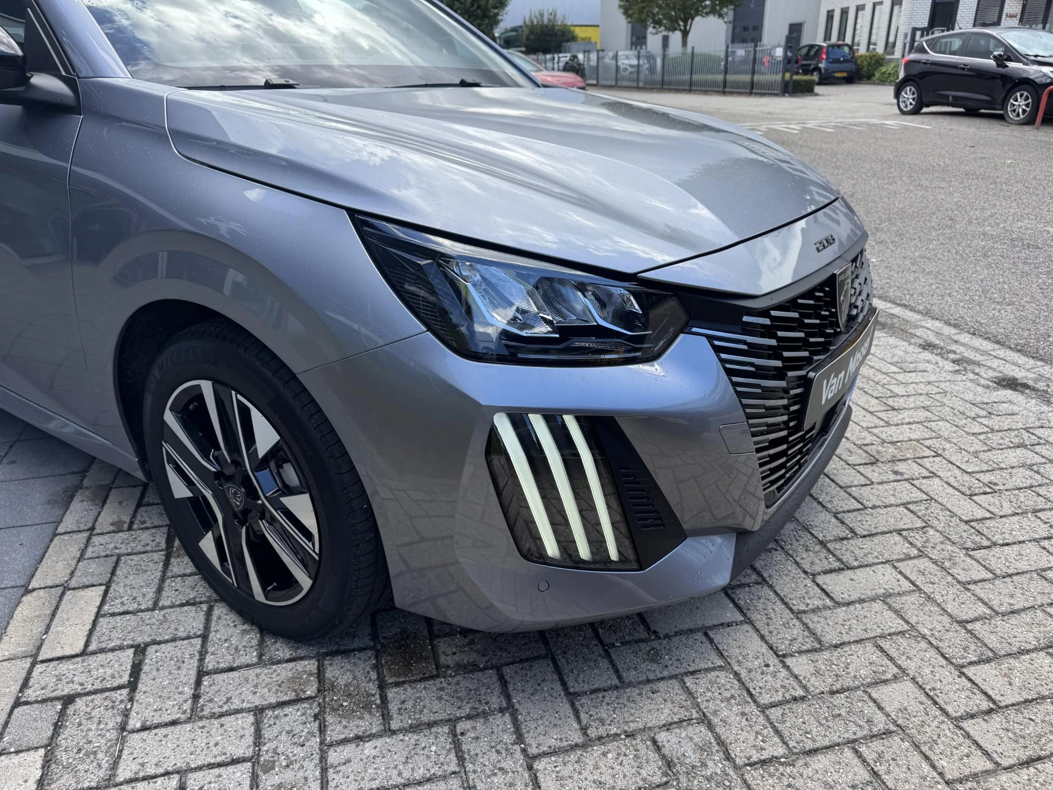Peugeot-208-image-6