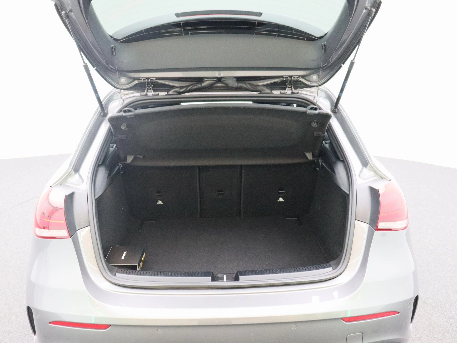 Mercedes-Benz-A-Klasse-image-12