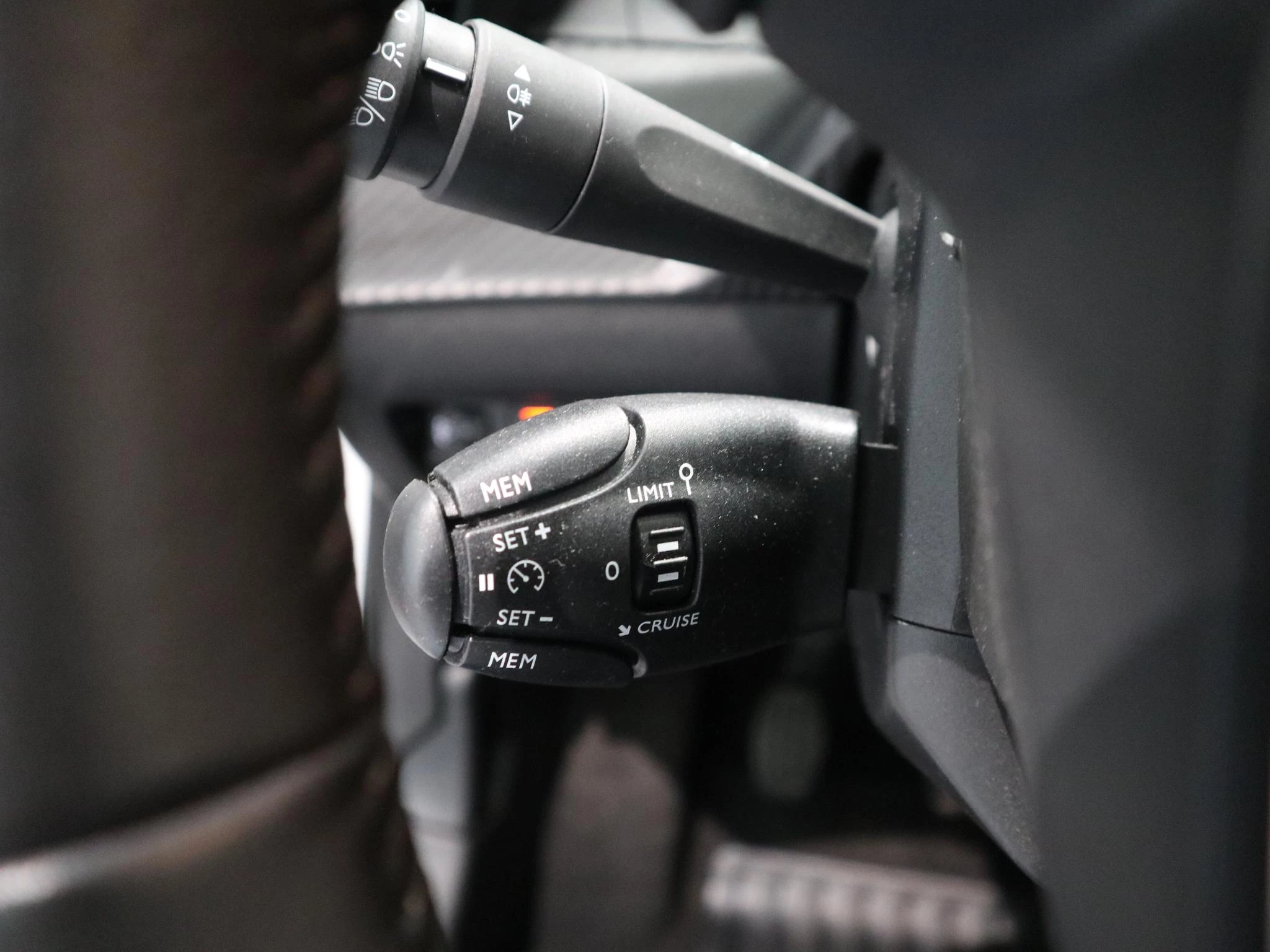 Peugeot-208-image-14
