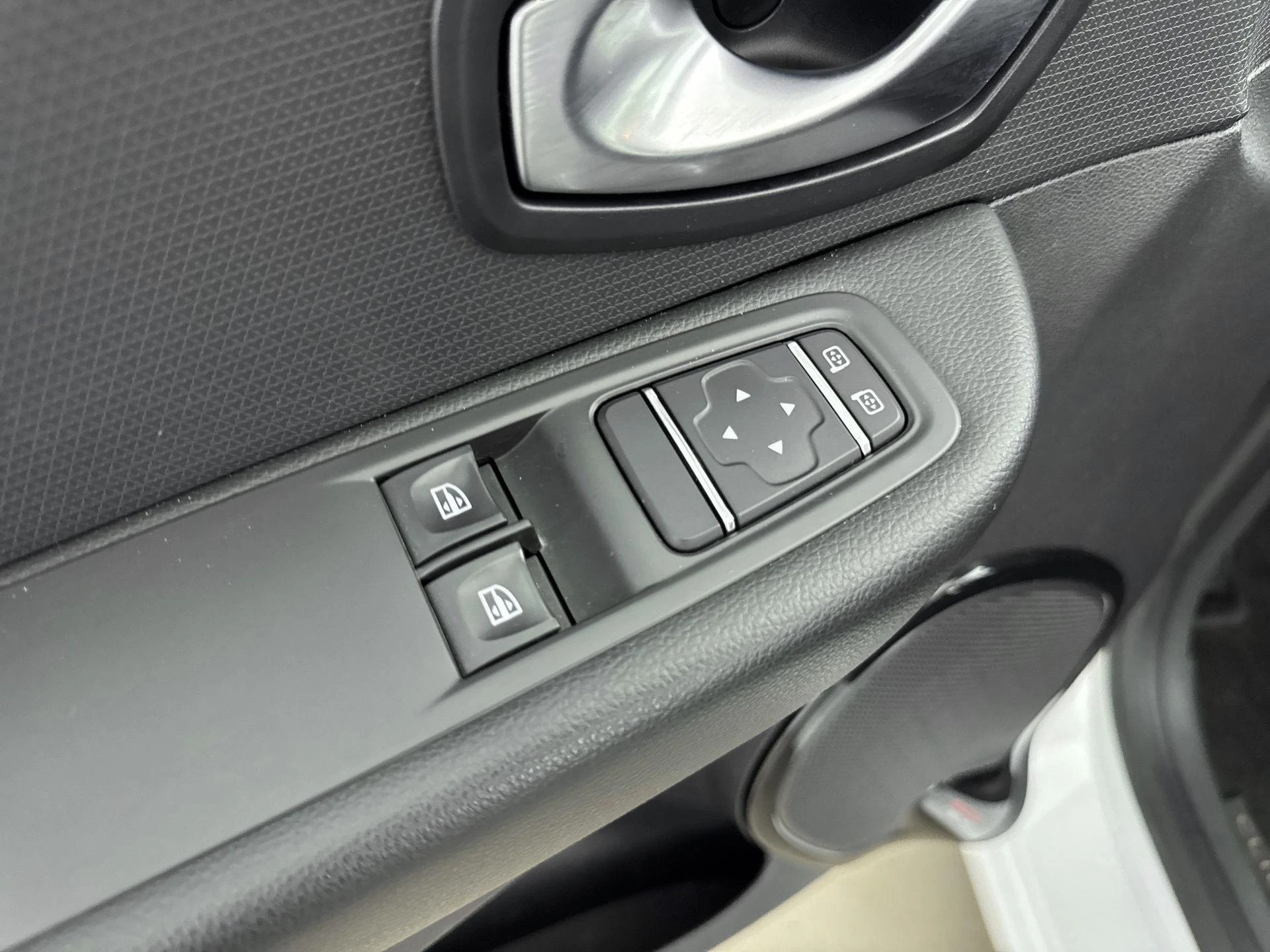Renault-Clio-image-13