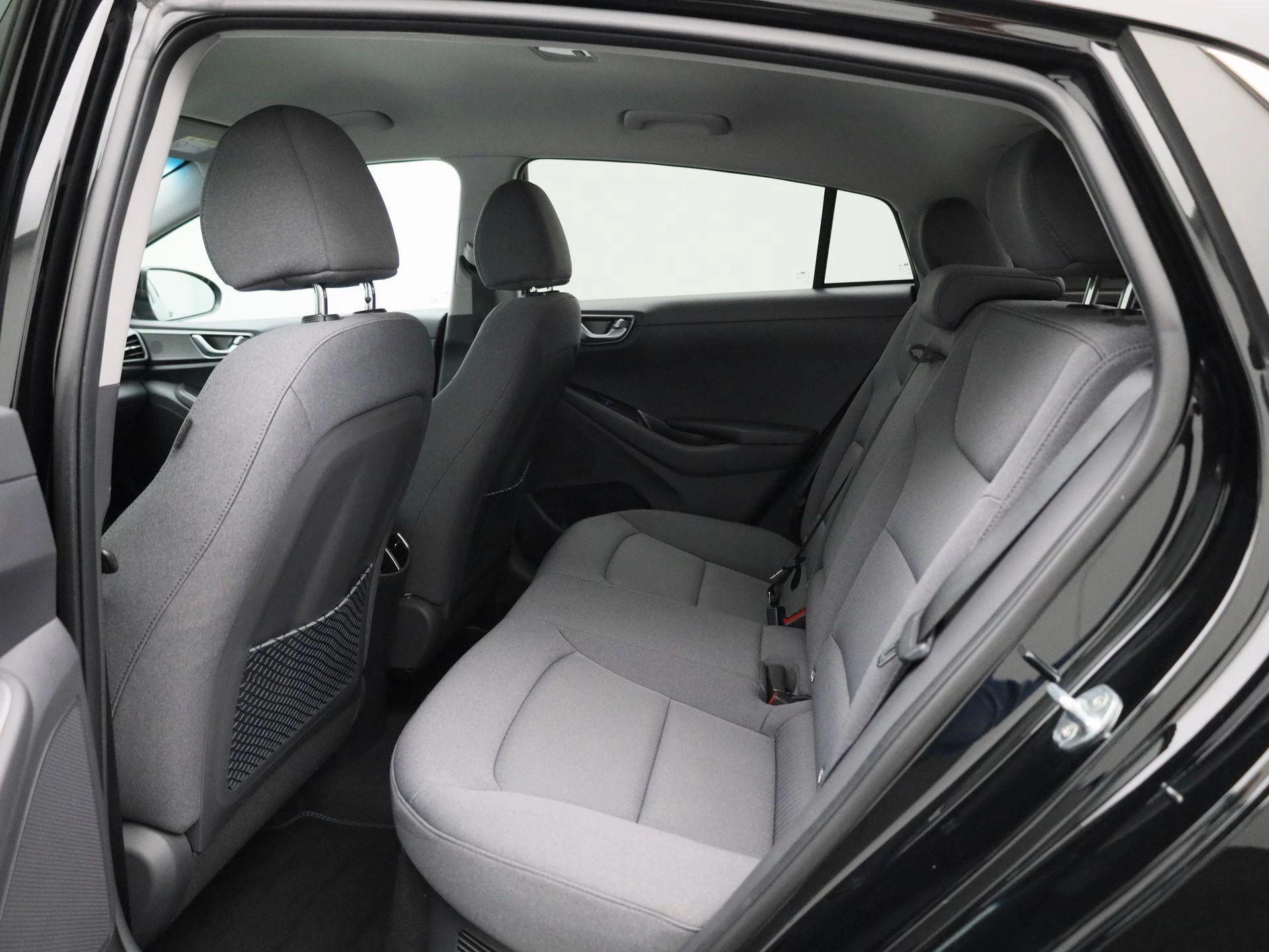 Hyundai-IONIQ-image-9