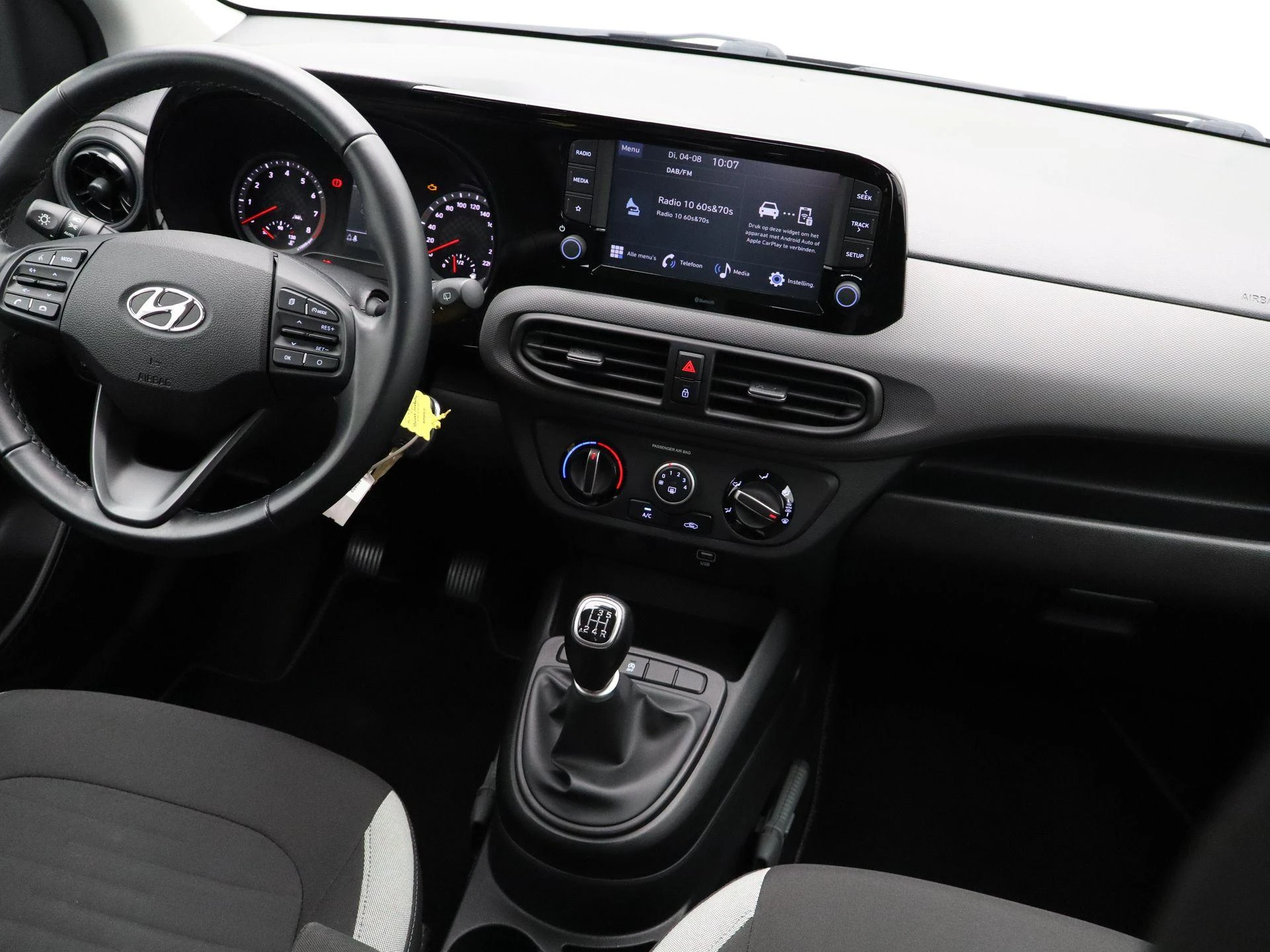 Hyundai-i10-image-27