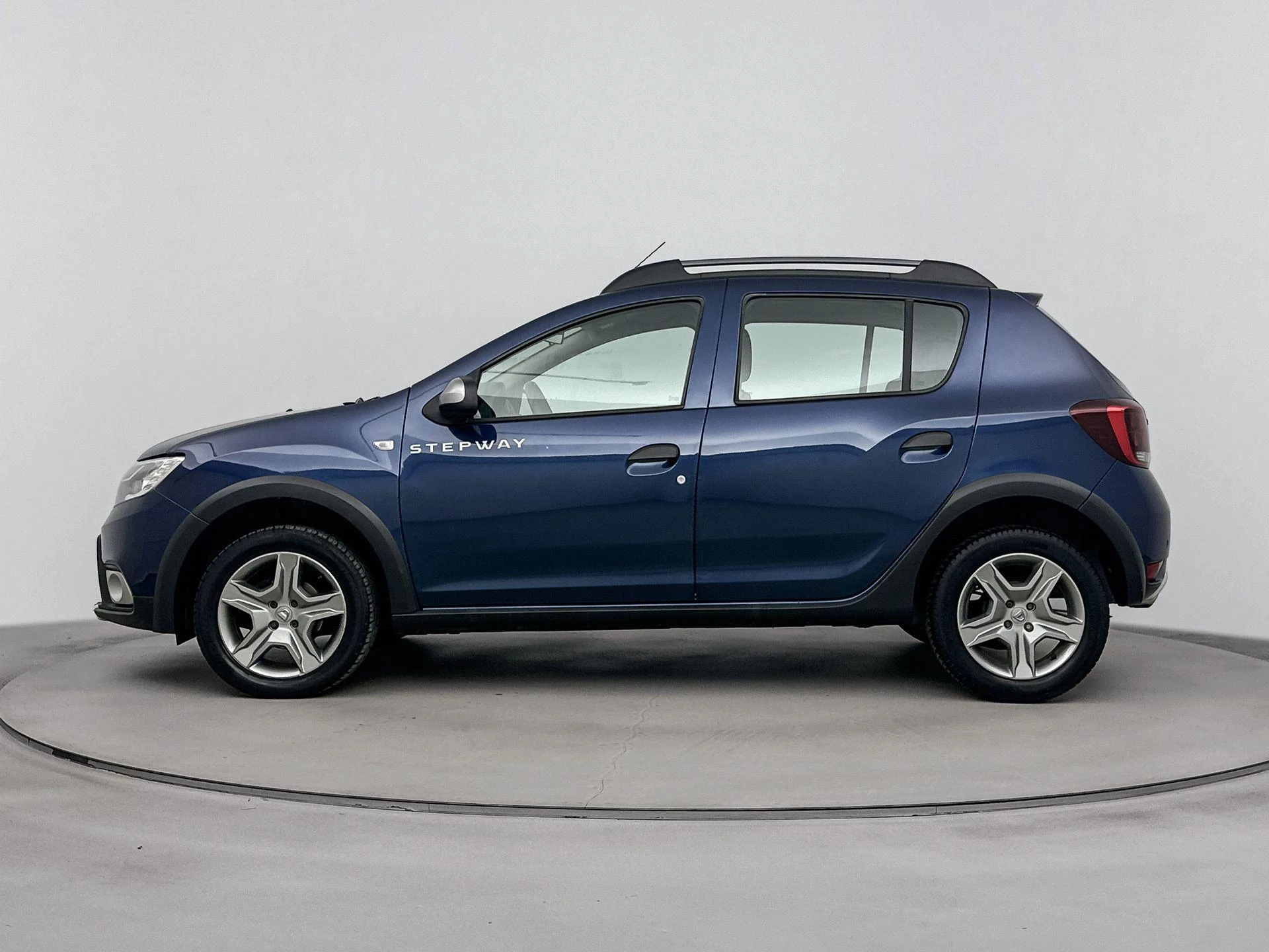 Dacia-Sandero Stepway-image-1