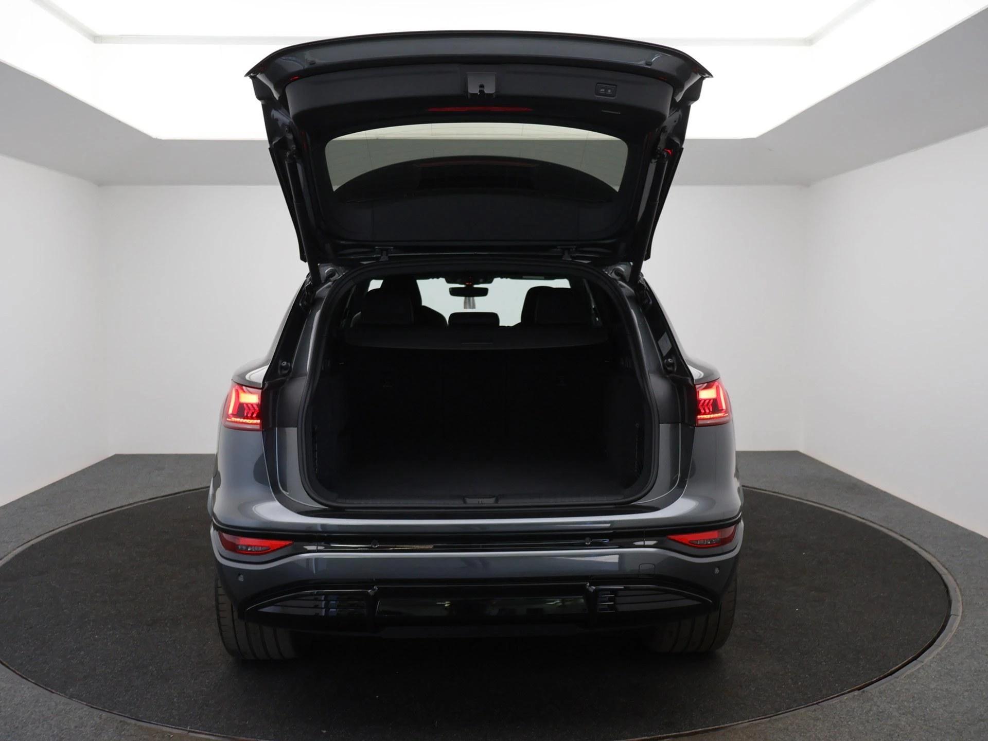 Audi SQ6 e-tron